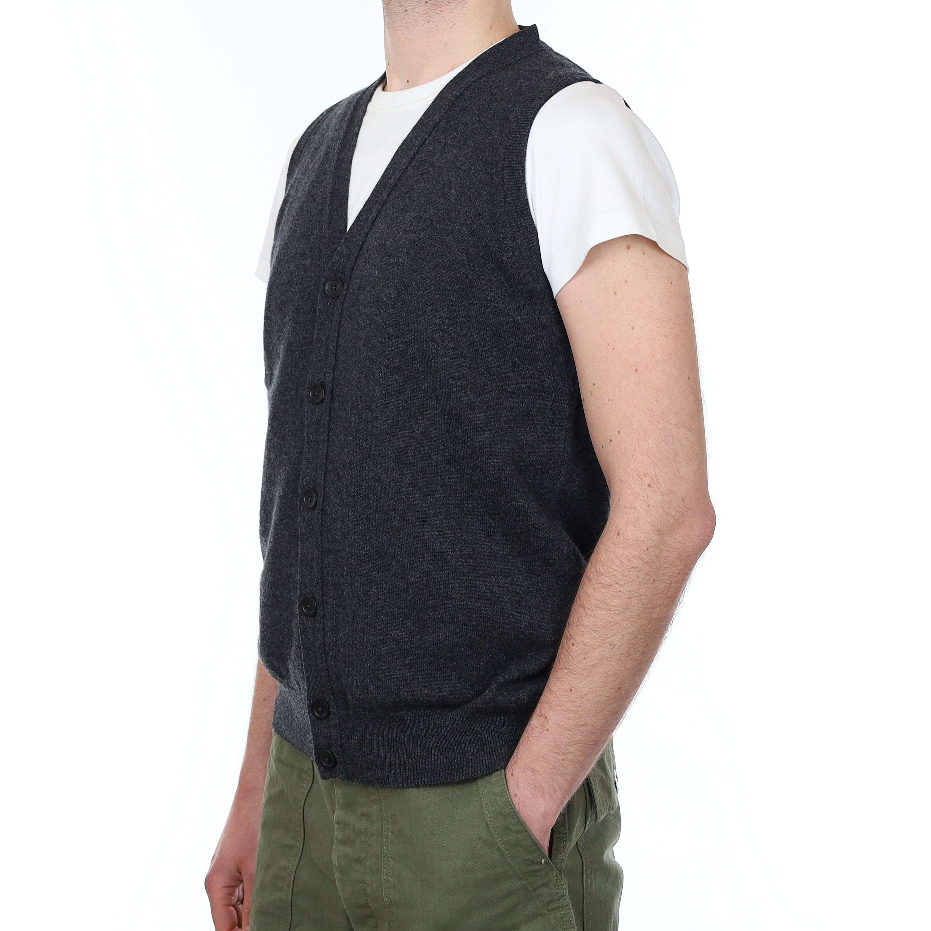 Men's Brand New Scottish Graphite Grey Cashmere V Neck Waistcoat Small