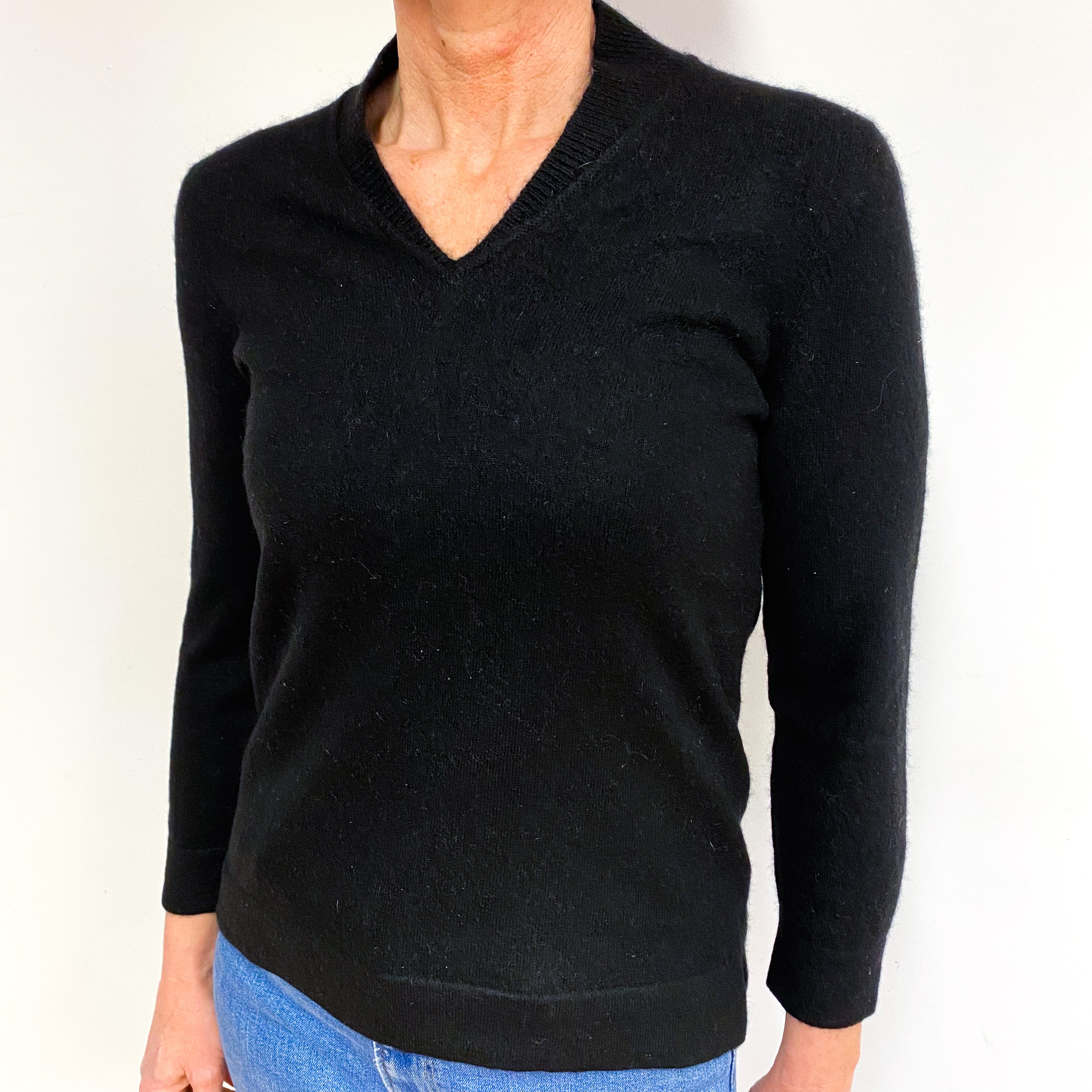 Black Cashmere V-Neck Jumper Medium