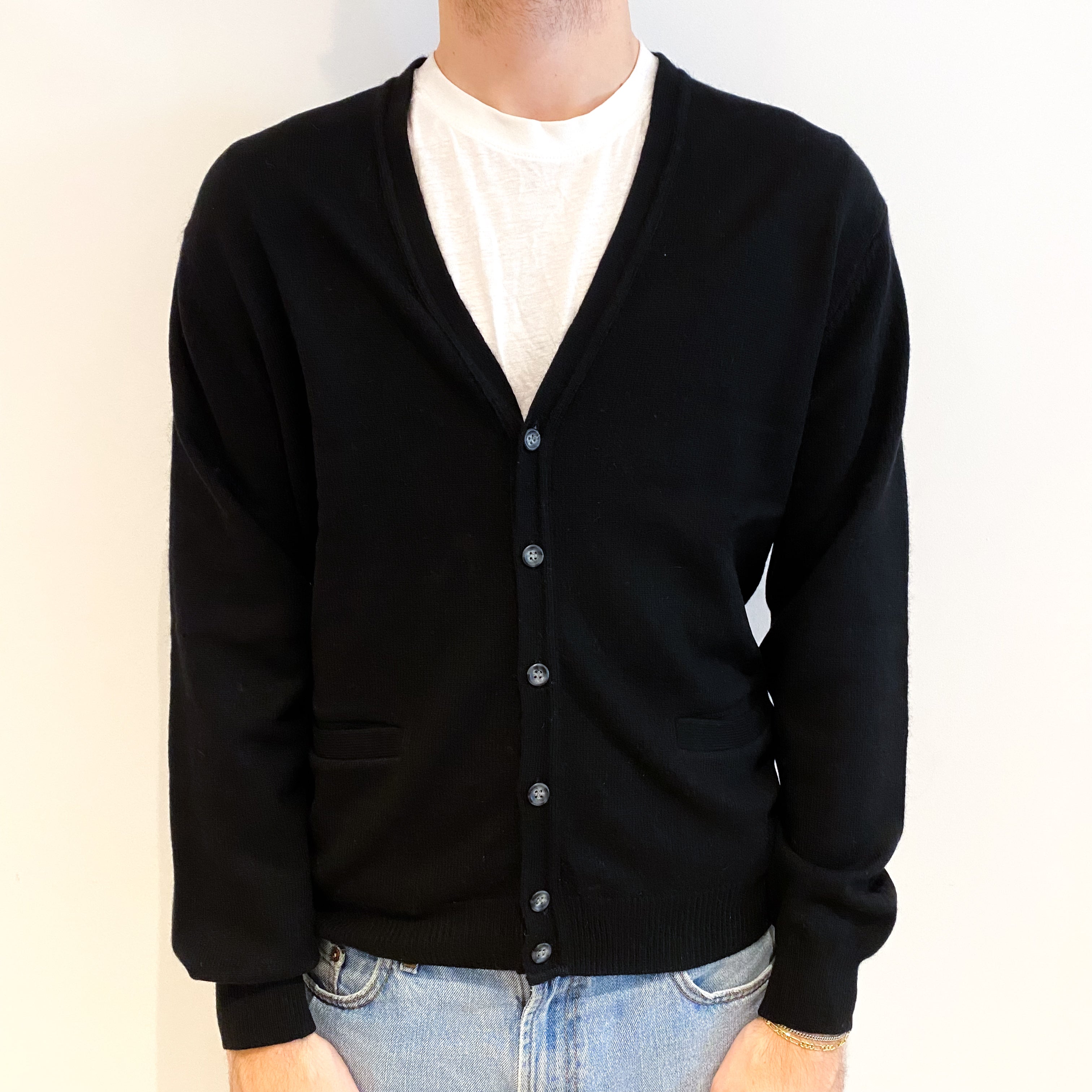 Men's Black Cashmere V Neck Cardigan Medium