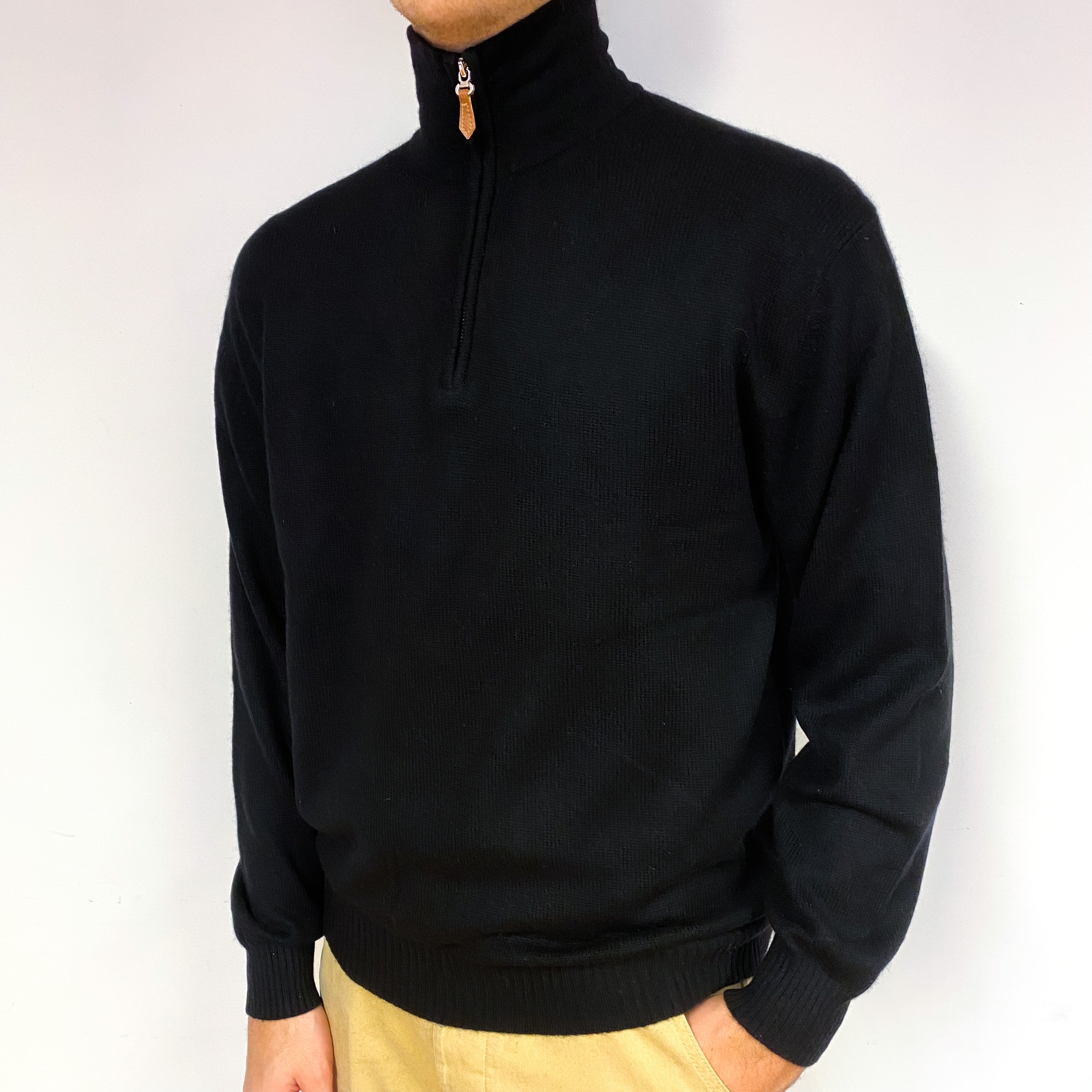 Men's Black Cashmere Crew Neck Jumper Large