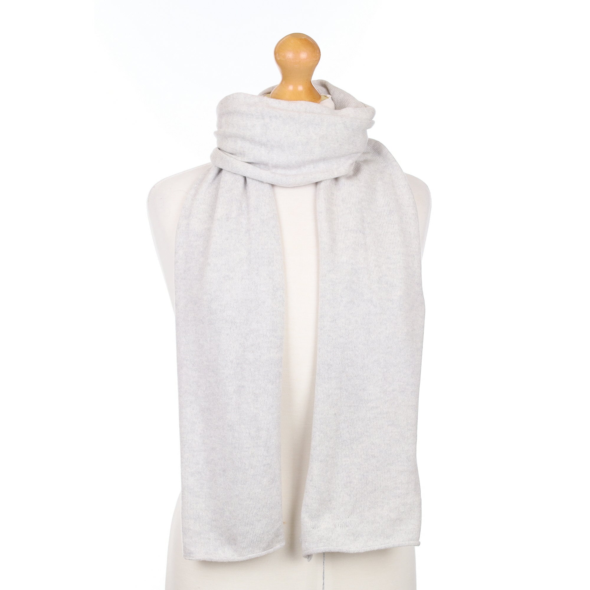 Brand New Scottish Mist Grey Cashmere Knitted Scarf