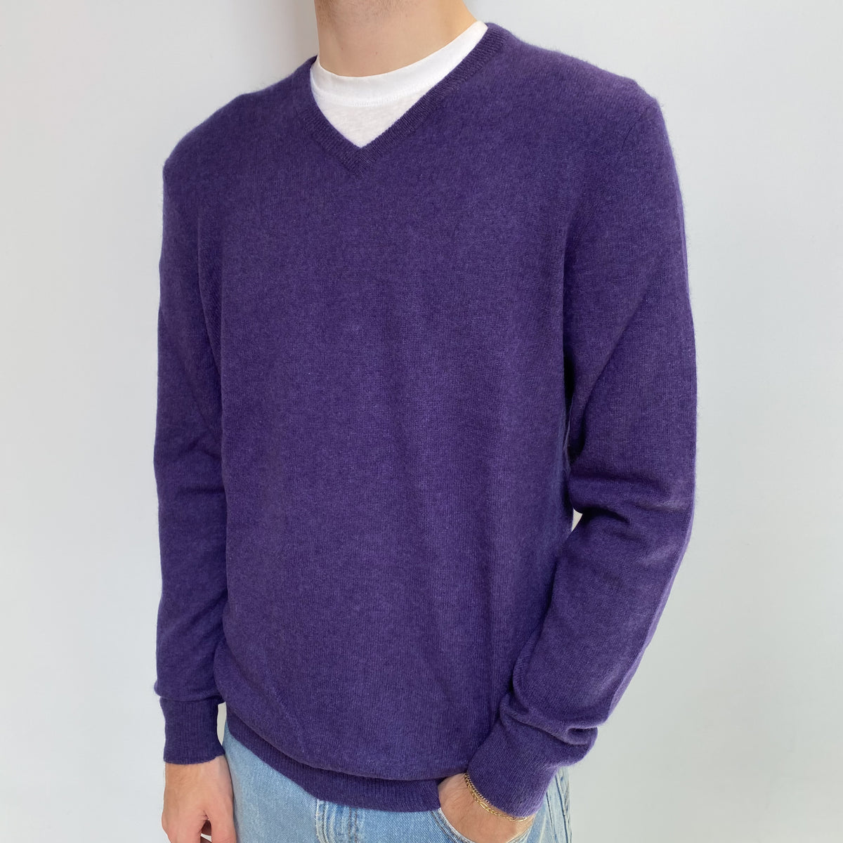 Men's Amethyst Purple Cashmere V Neck Jumper Large