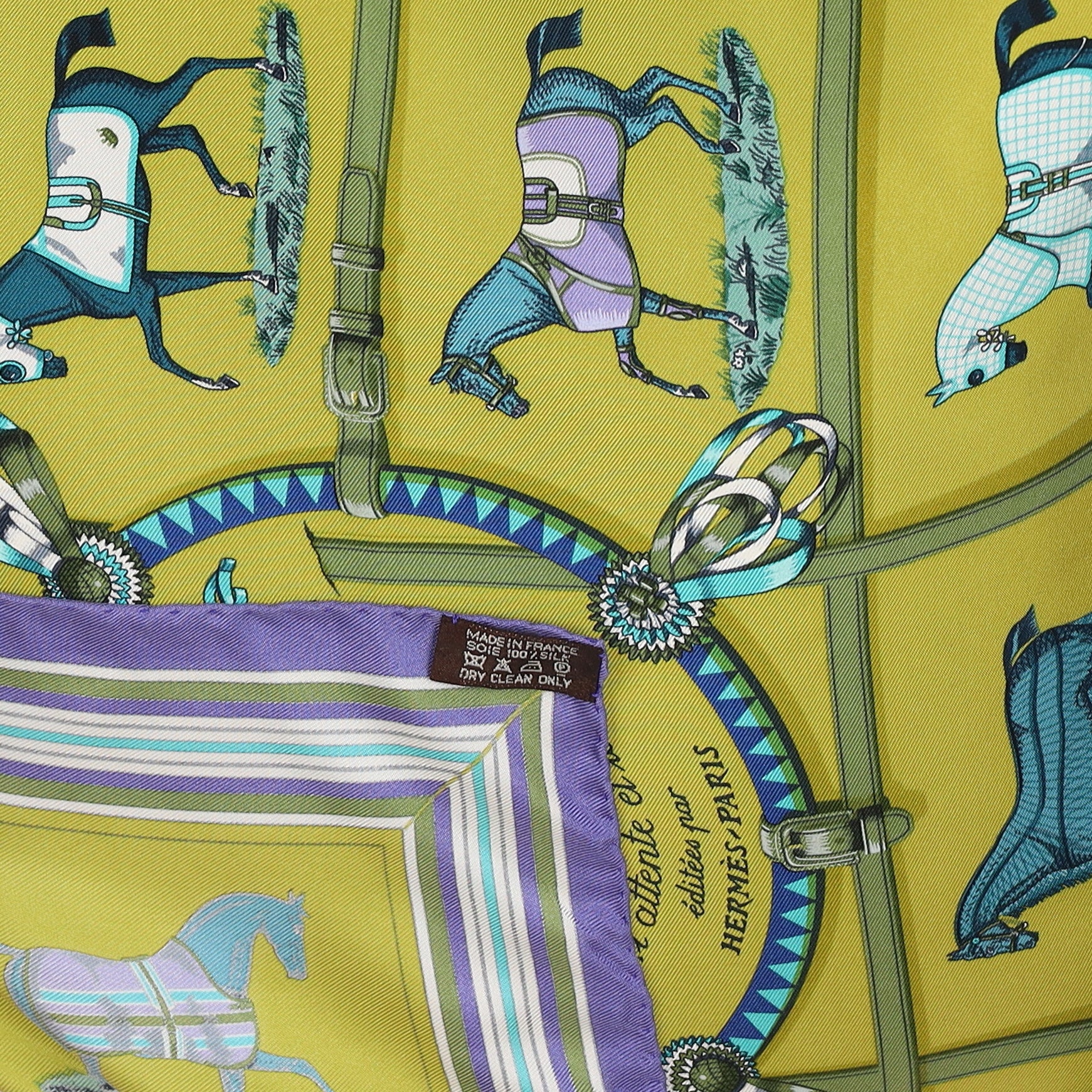 Hermès 42 Couvertures et Tenues de Jour Silk Scarf