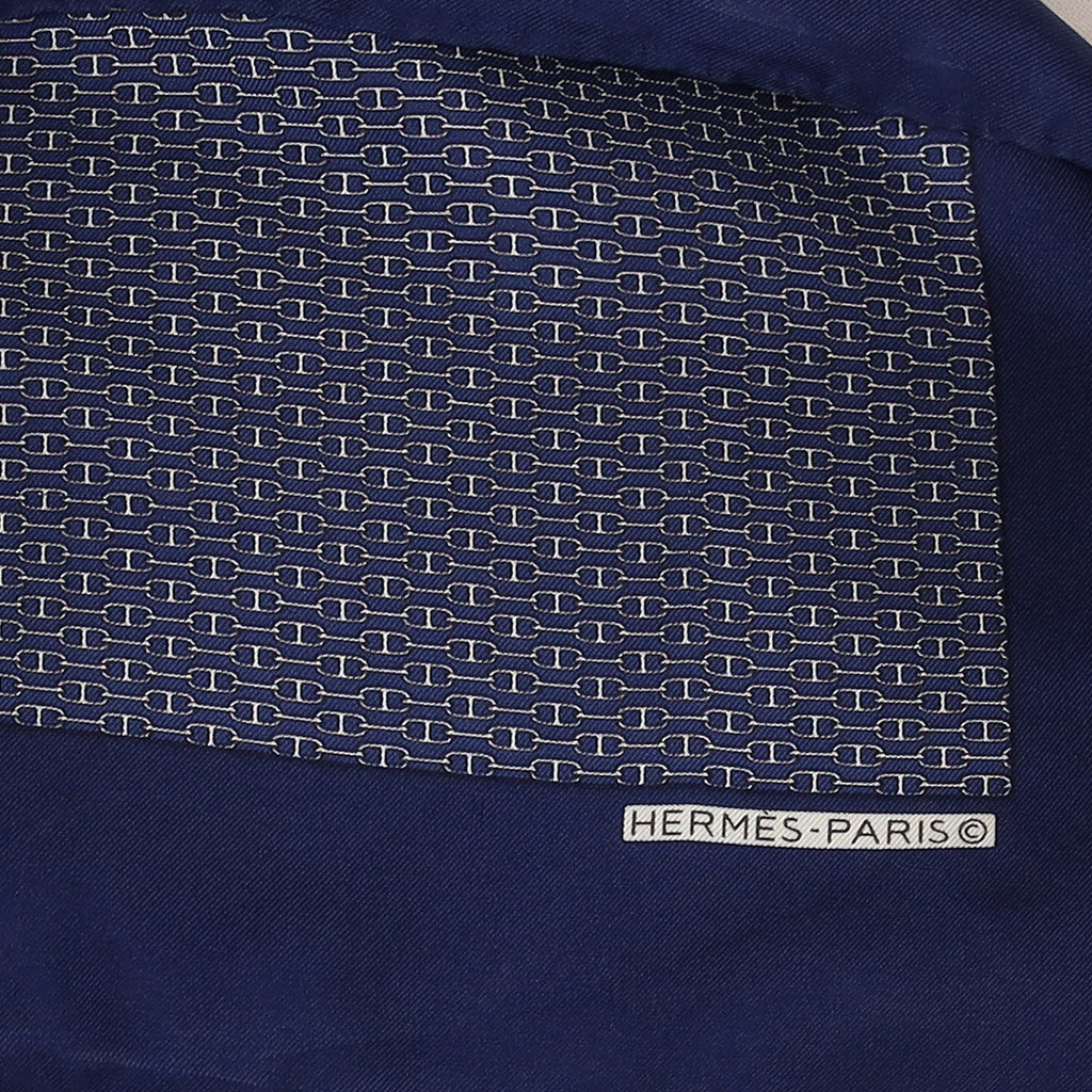 Hermès 42 Vintage Silk Scarf