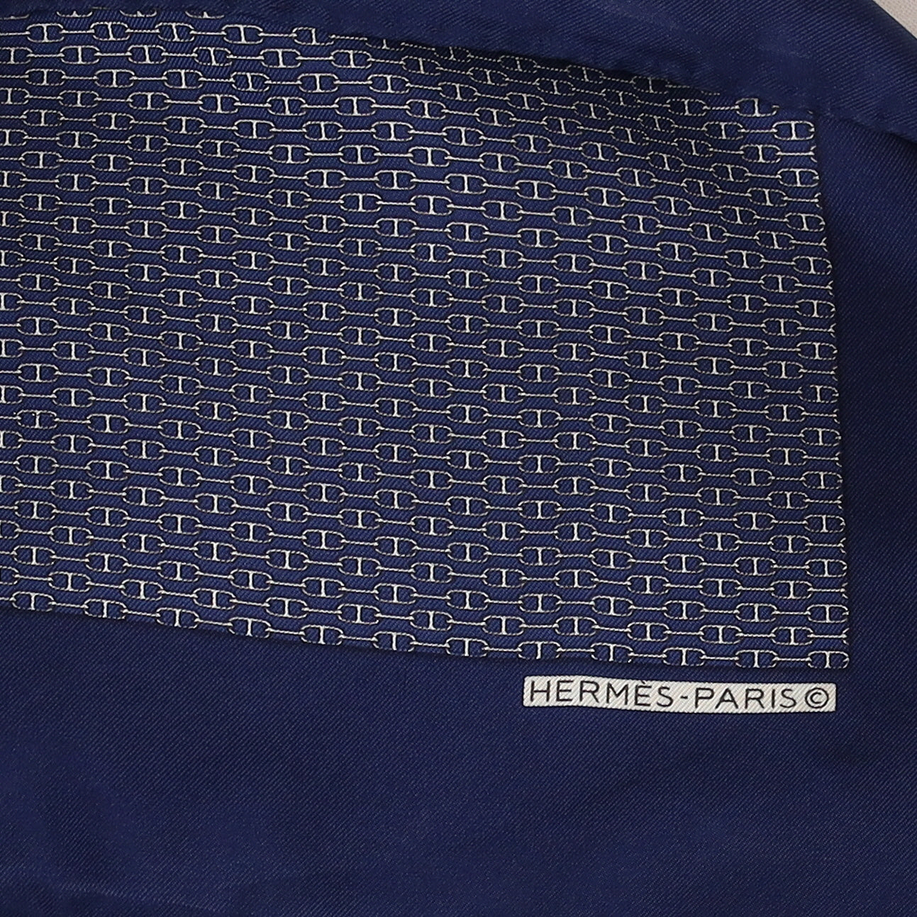 Hermès 42 Vintage Silk Scarf