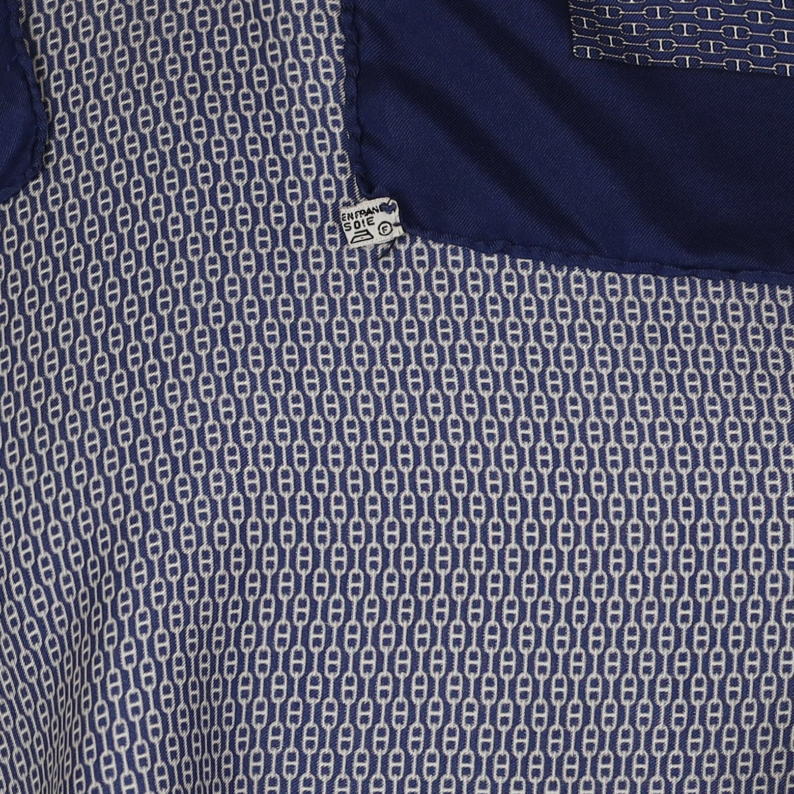 Hermès 42 Vintage Silk Scarf