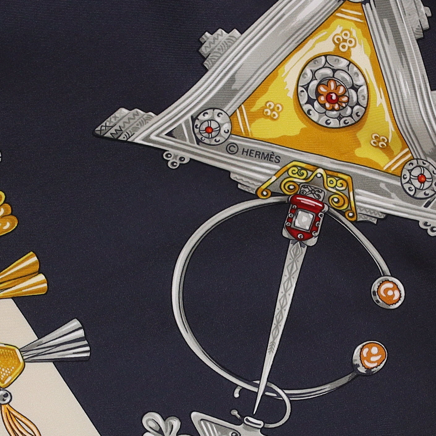 Brand New Boxed Hermès Parures des Sables Silk Scarf