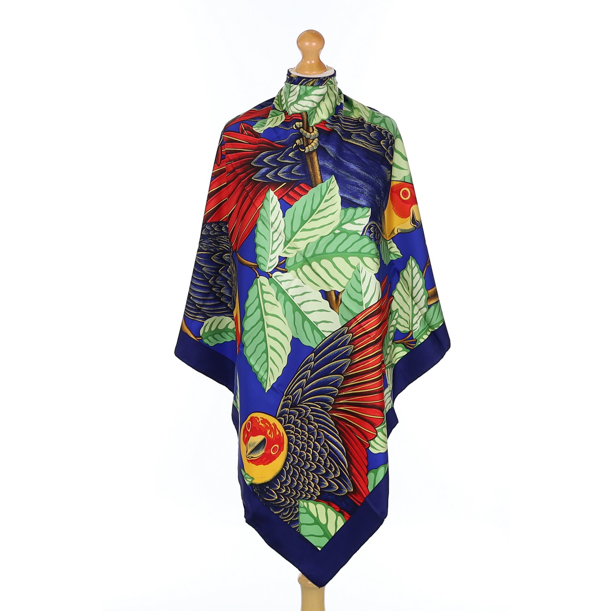 Brand New Boxed Hermès Les Perroquets Silk Scarf