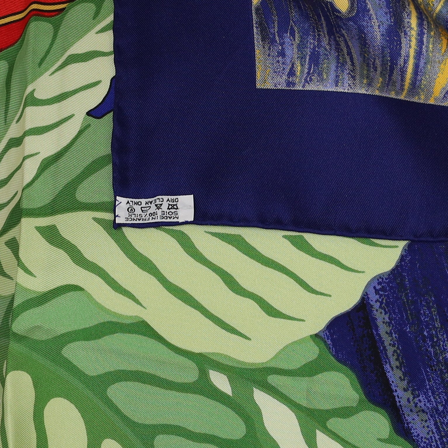 Brand New Boxed Hermès Les Perroquets Silk Scarf
