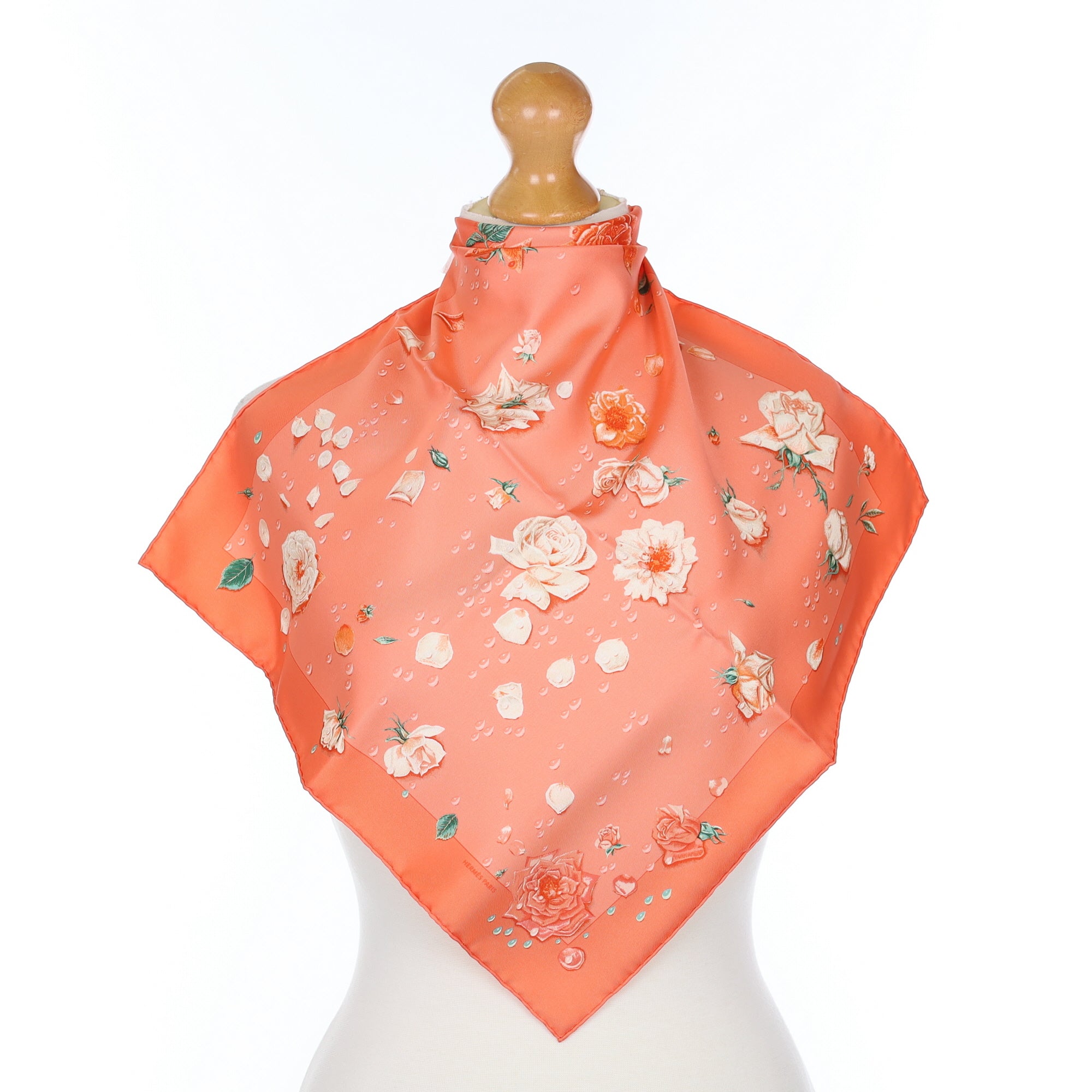 Brand New Boxed Hermès 42 La Rosée Silk Scarf