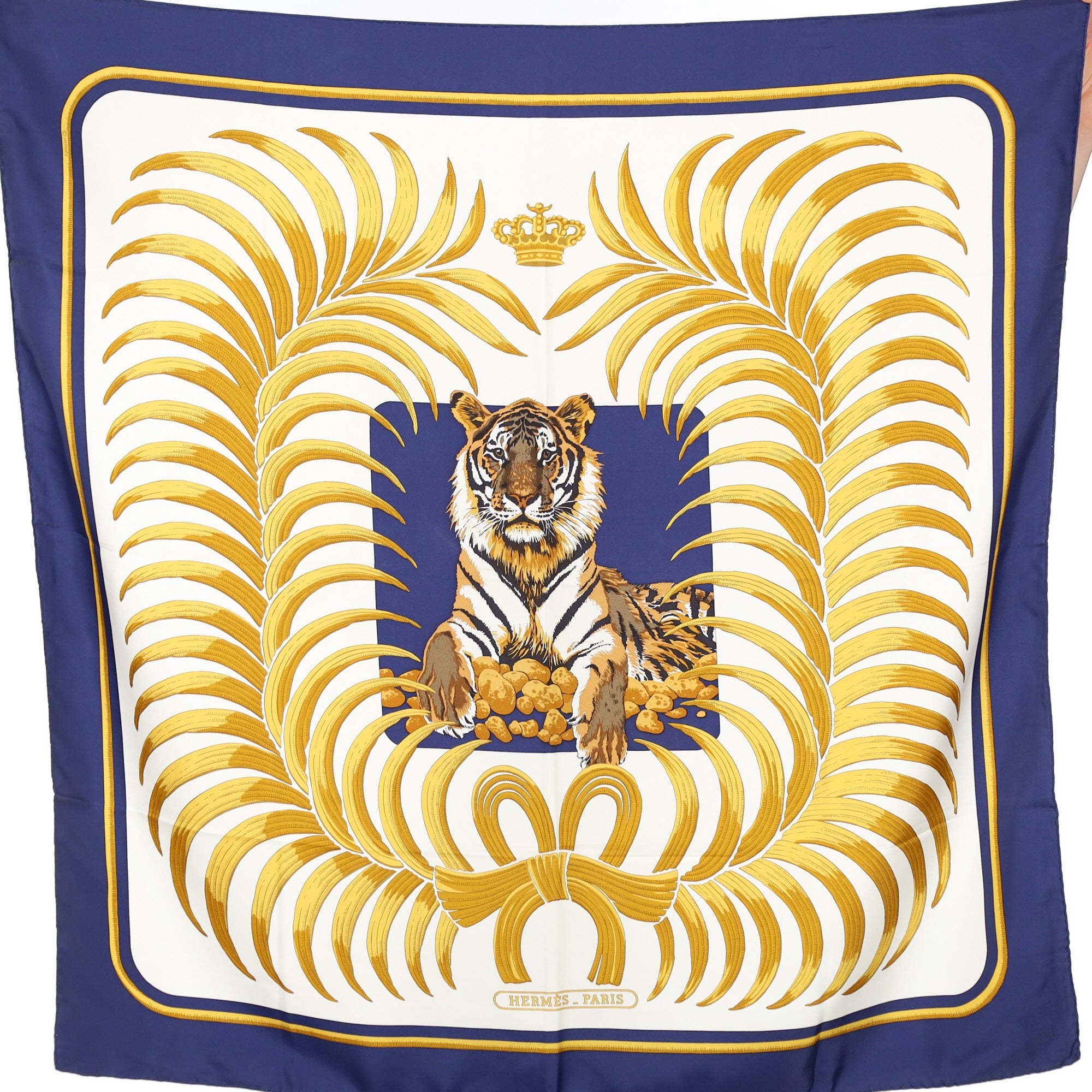 Pristine Hermès Tigre Royal Silk Scarf