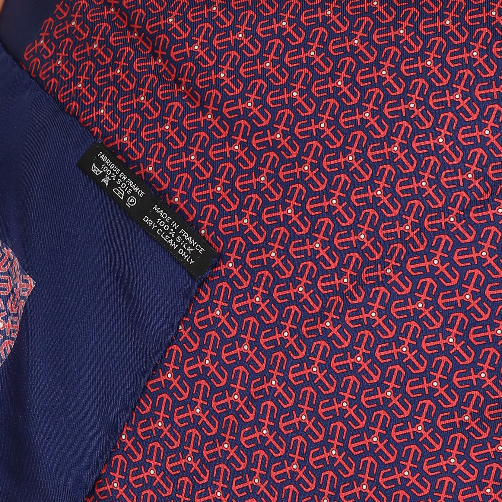 Pristine Hermès 45 Small Silk Scarf