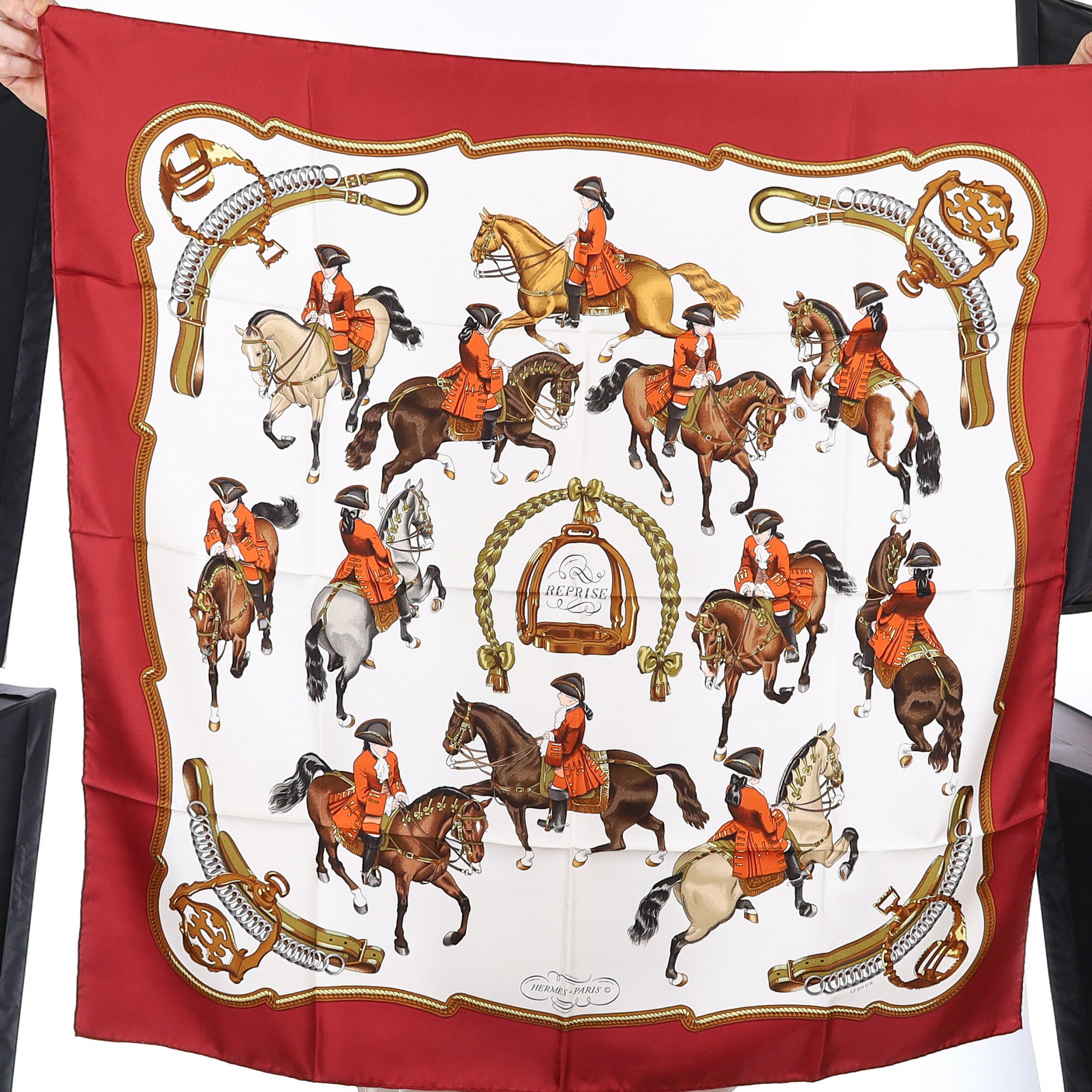 Pristine Hermès Reprise Silk Scarf