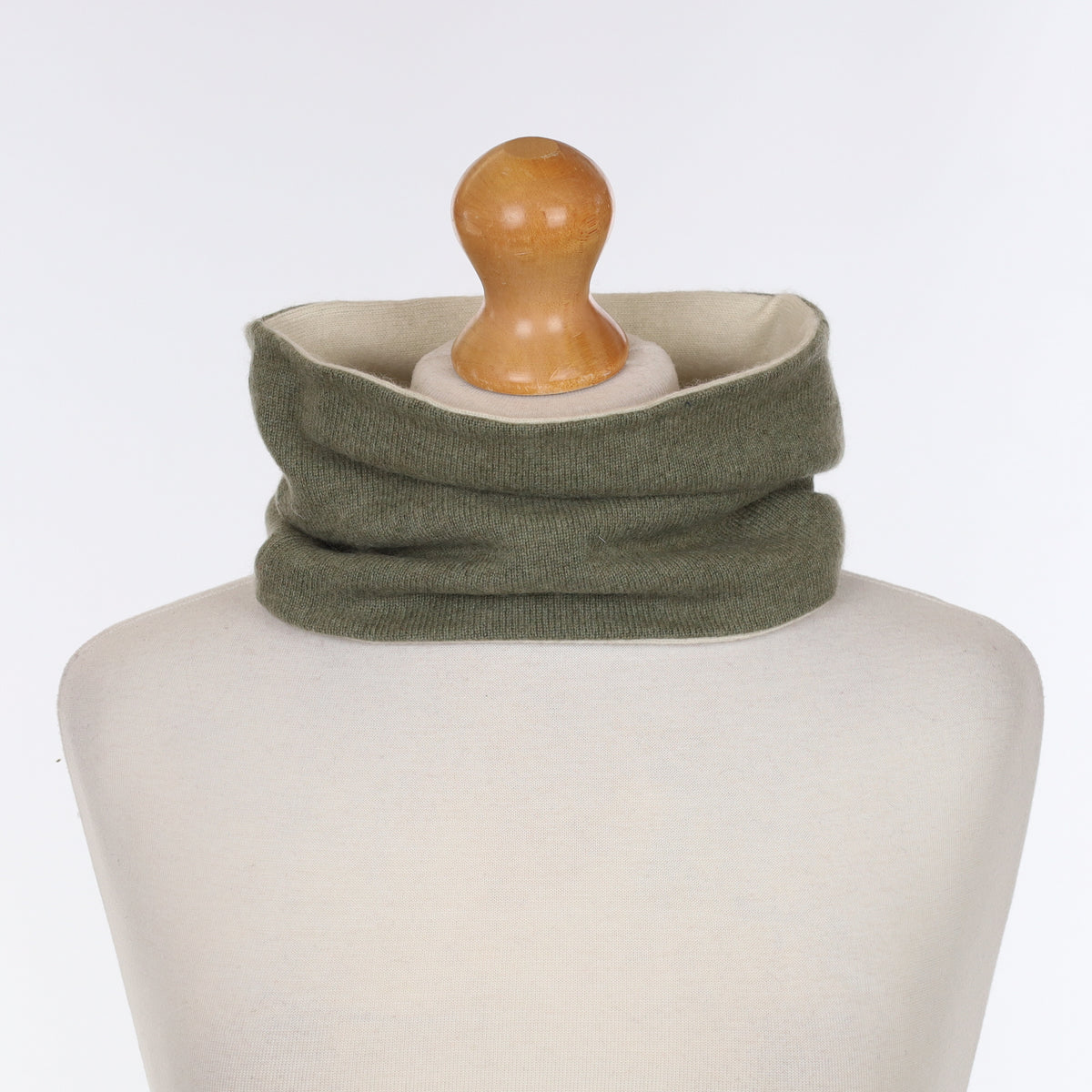 Soft Pinel & Cream Neck Warmer