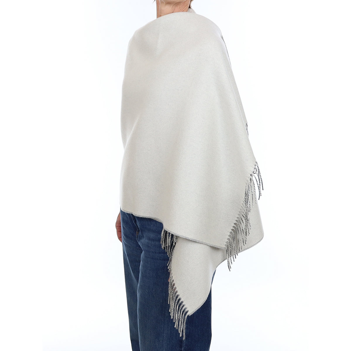 Brand New Scottish Ash Grey and Ivory Luxury Woven Cashmere Wrap