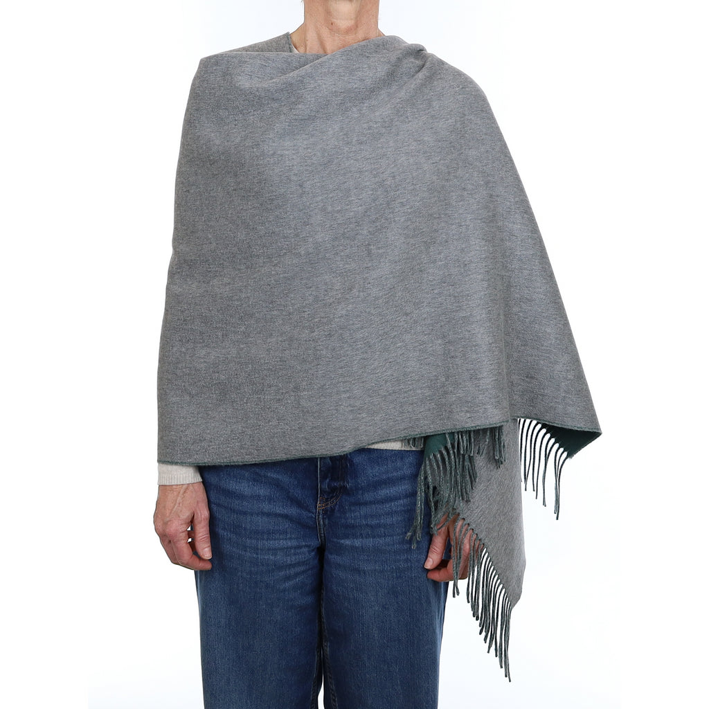 Brand New Scottish Spruce Green and Ash Grey Luxury Woven Cashmere Wrap