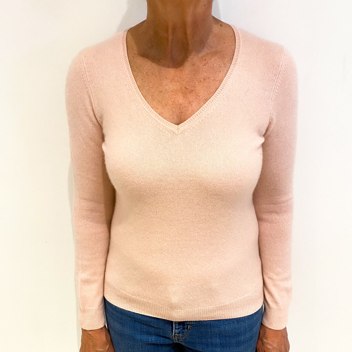 Shell Pink Cashmere V Neck Jumper Medium