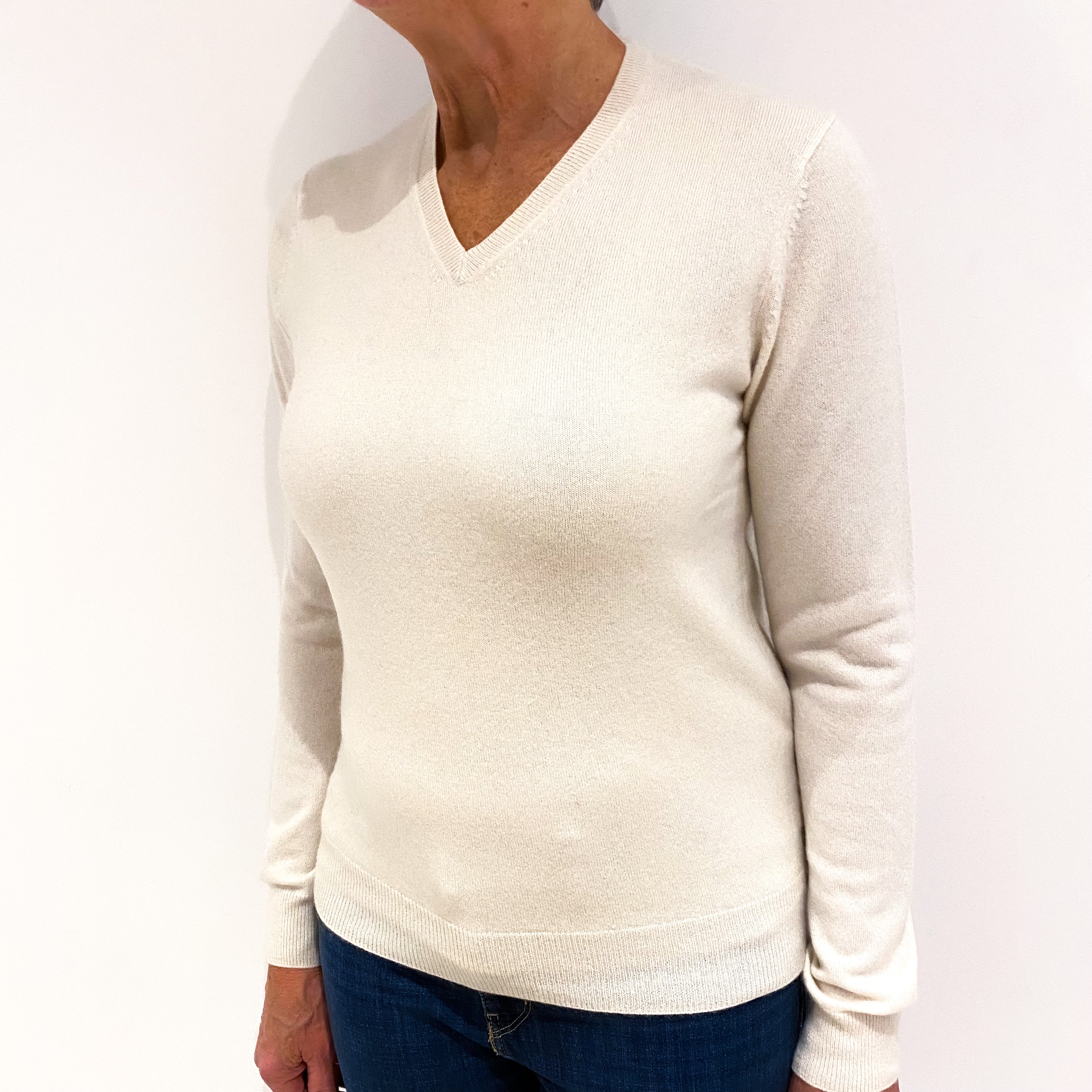 Pale Cream Cashmere V-Neck Jumper Medium