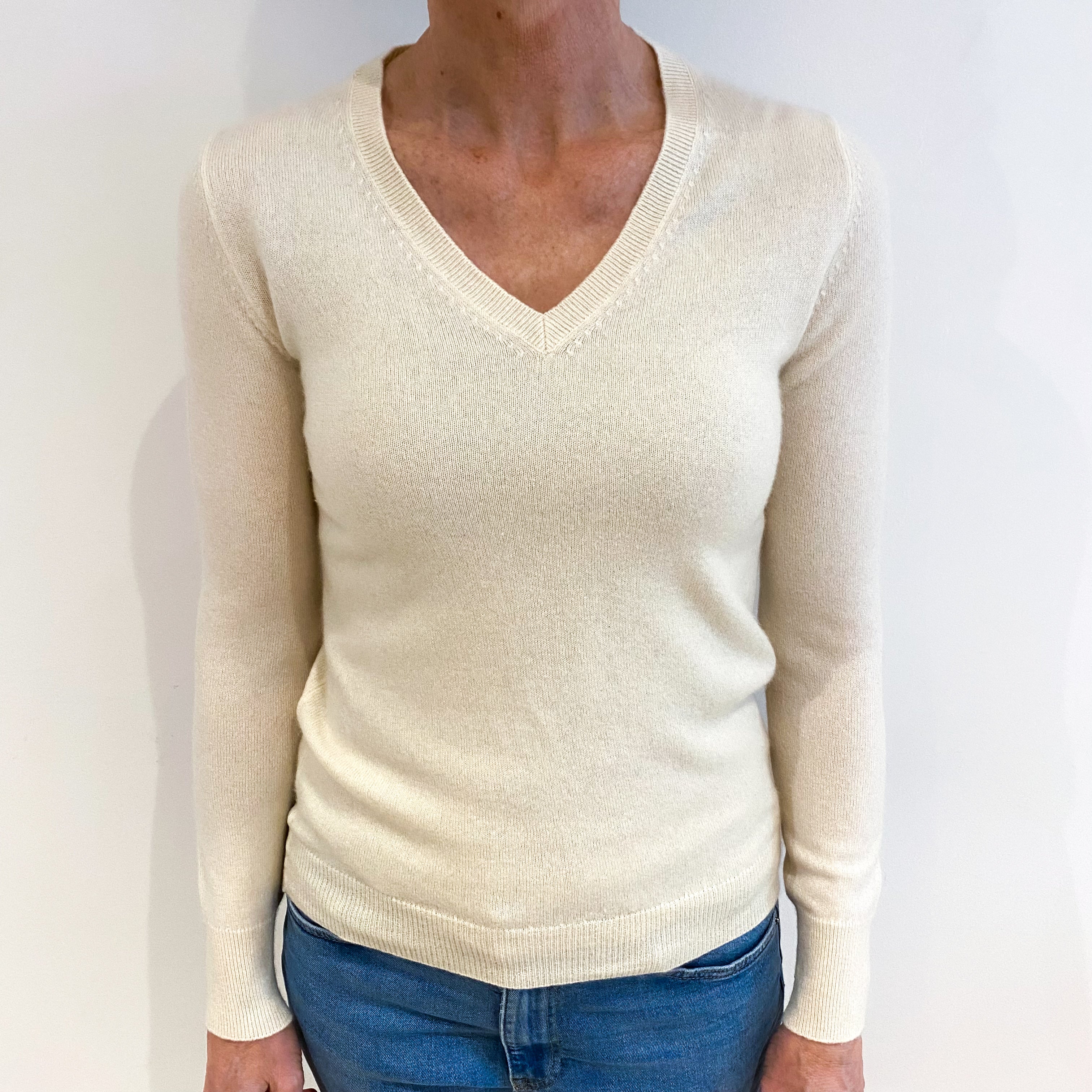 Vanilla Cream Cashmere V Neck Jumper Small