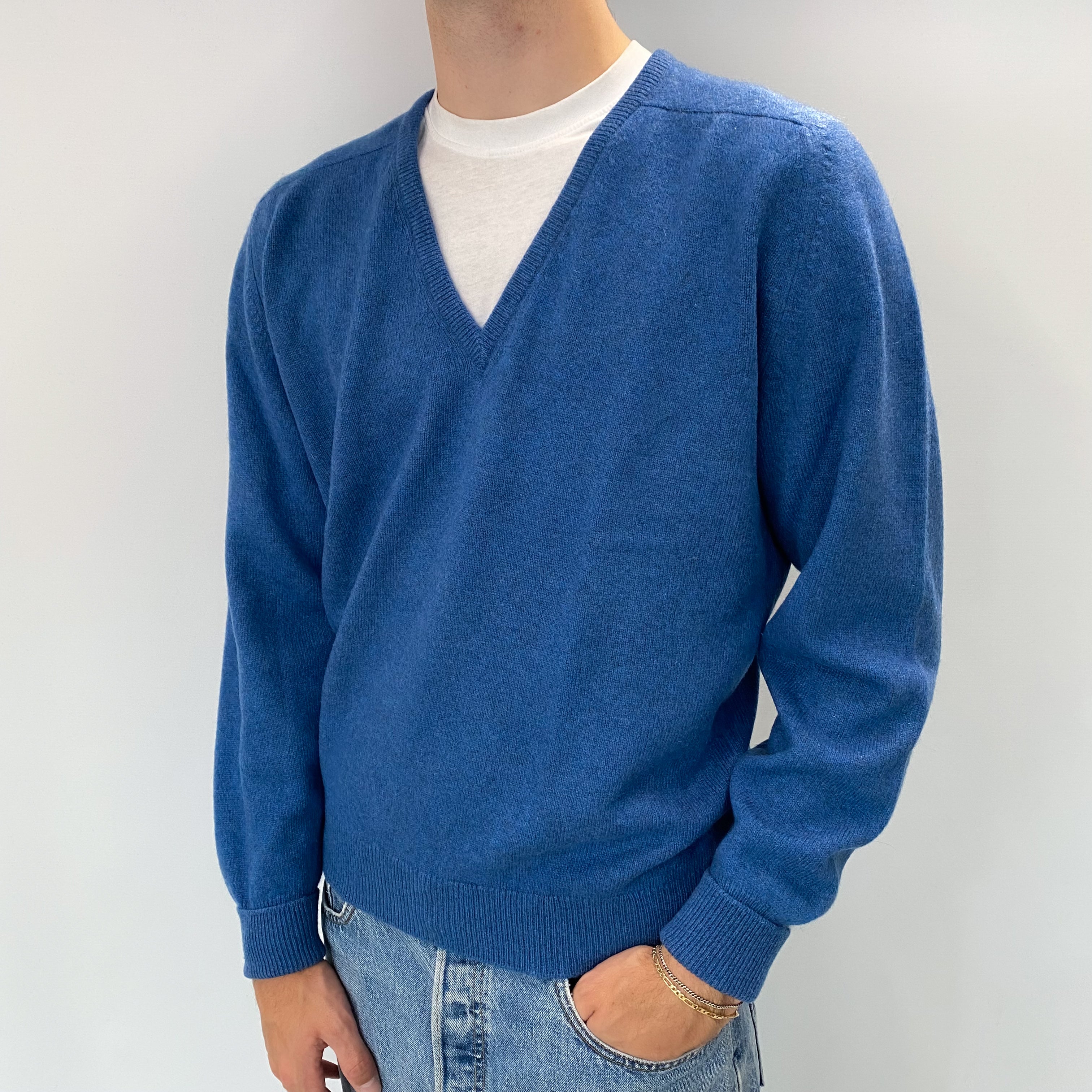 Men's Vintage Pringle Tanzanite Blue Cashmere V Neck Jumper Large