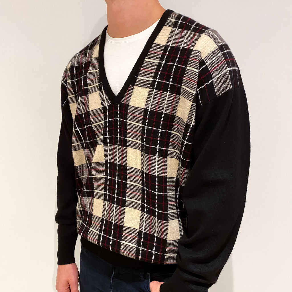Men's Vintage Scottish Black Checked Cashmere V-Neck Jumper XXL