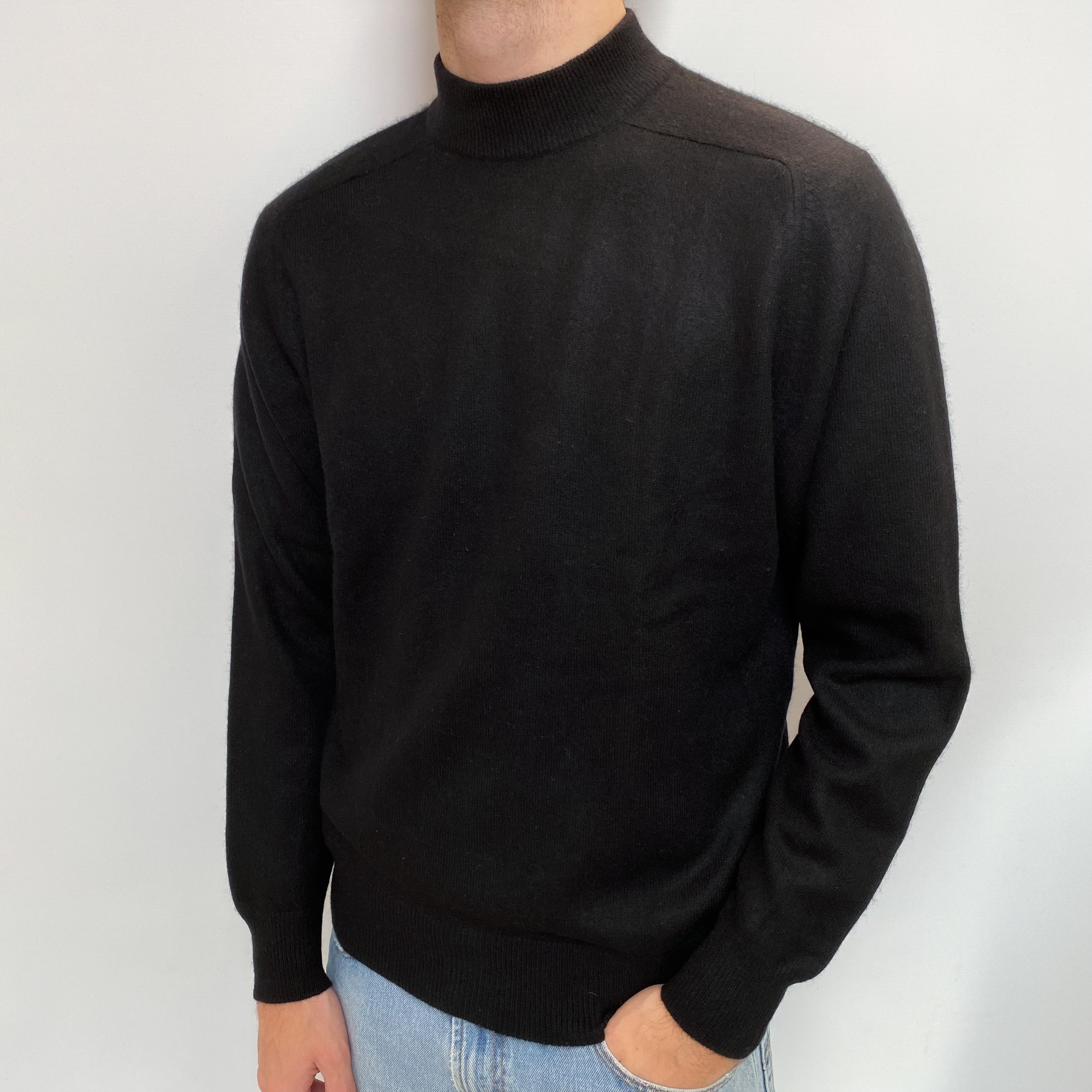 Men's Black Cashmere Turtle Neck Jumper Large