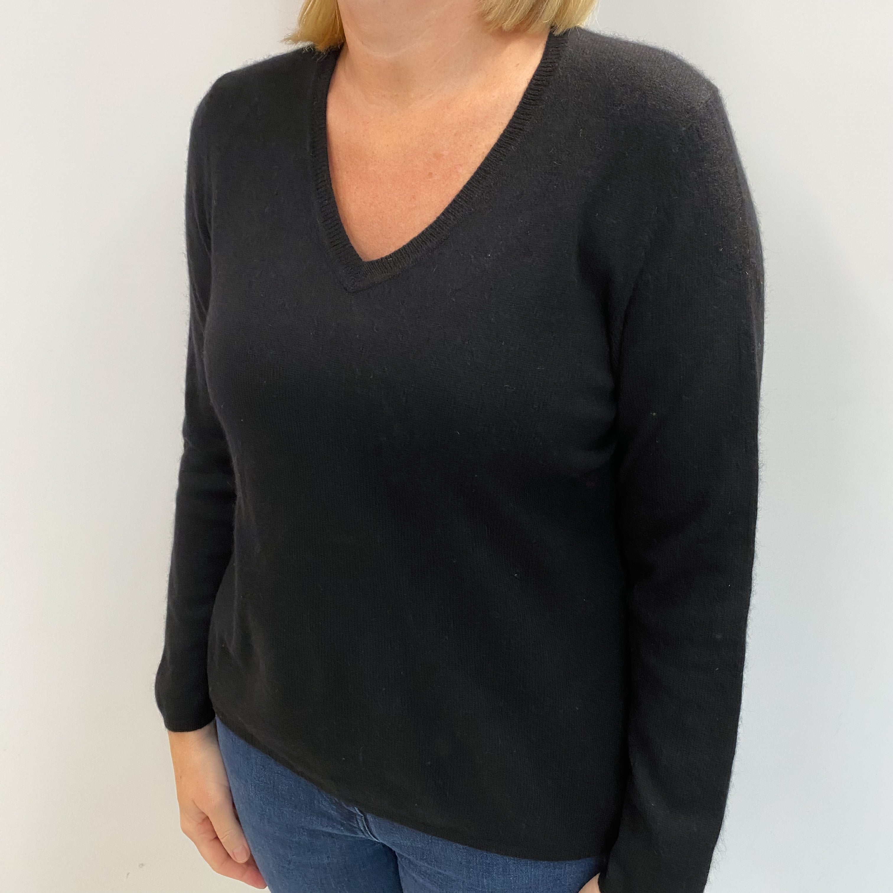 Black Cashmere V Neck Jumper Large