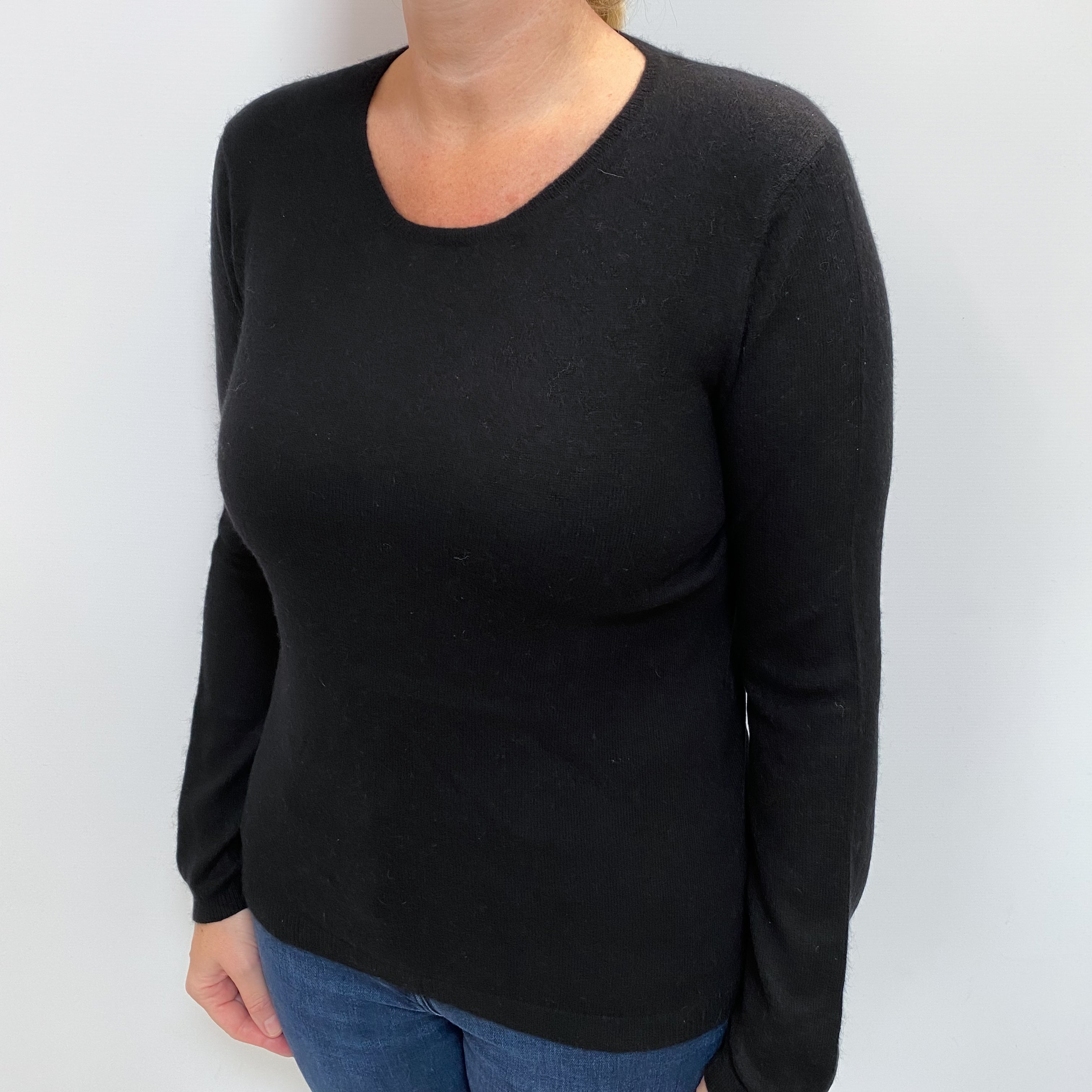 Neiman Marcus Black Cashmere Crew Neck Jumper Large
