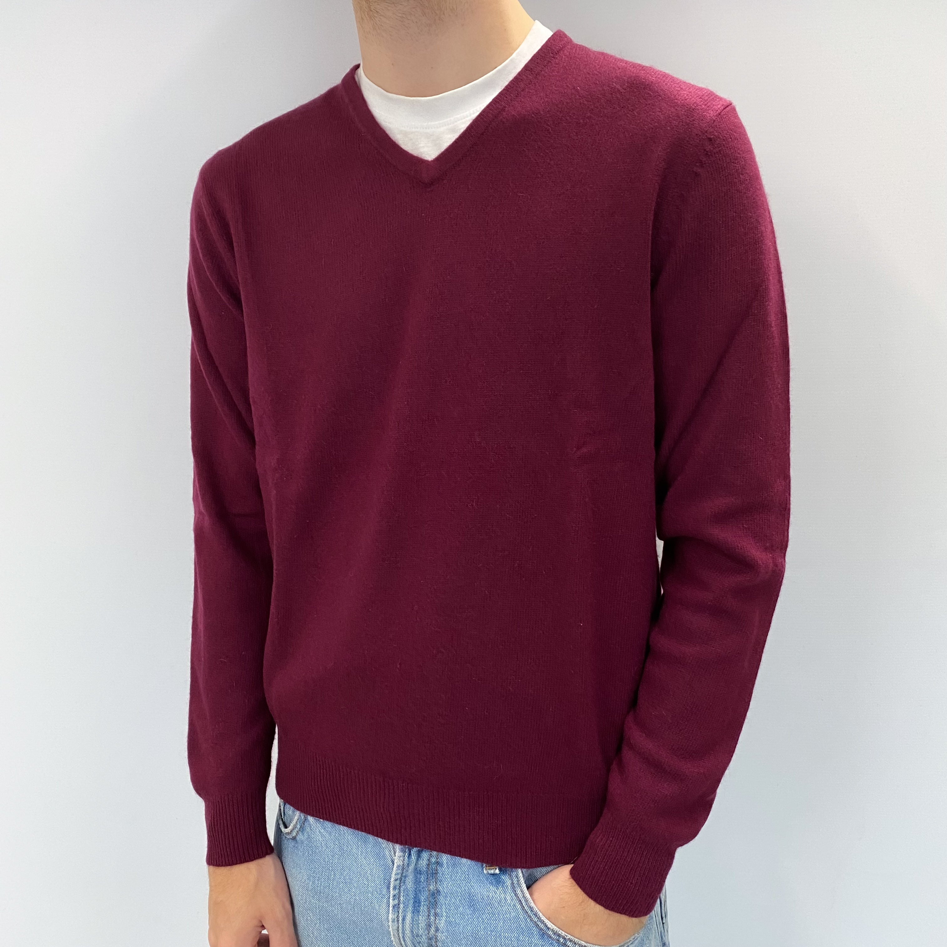 Men's Wine Red Cashmere V Neck Jumper Large