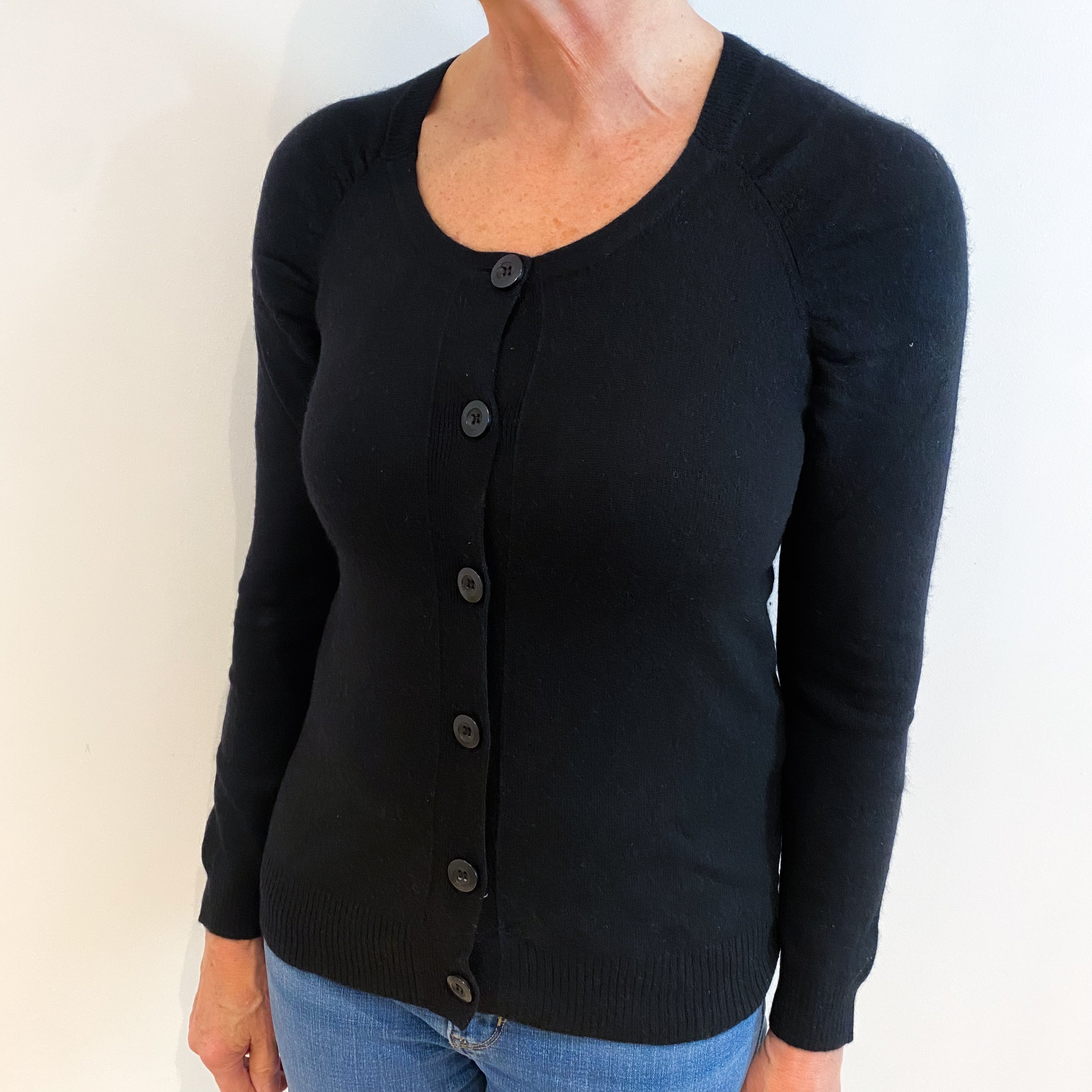 Black Scoop Neck Cashmere Cardigan Medium