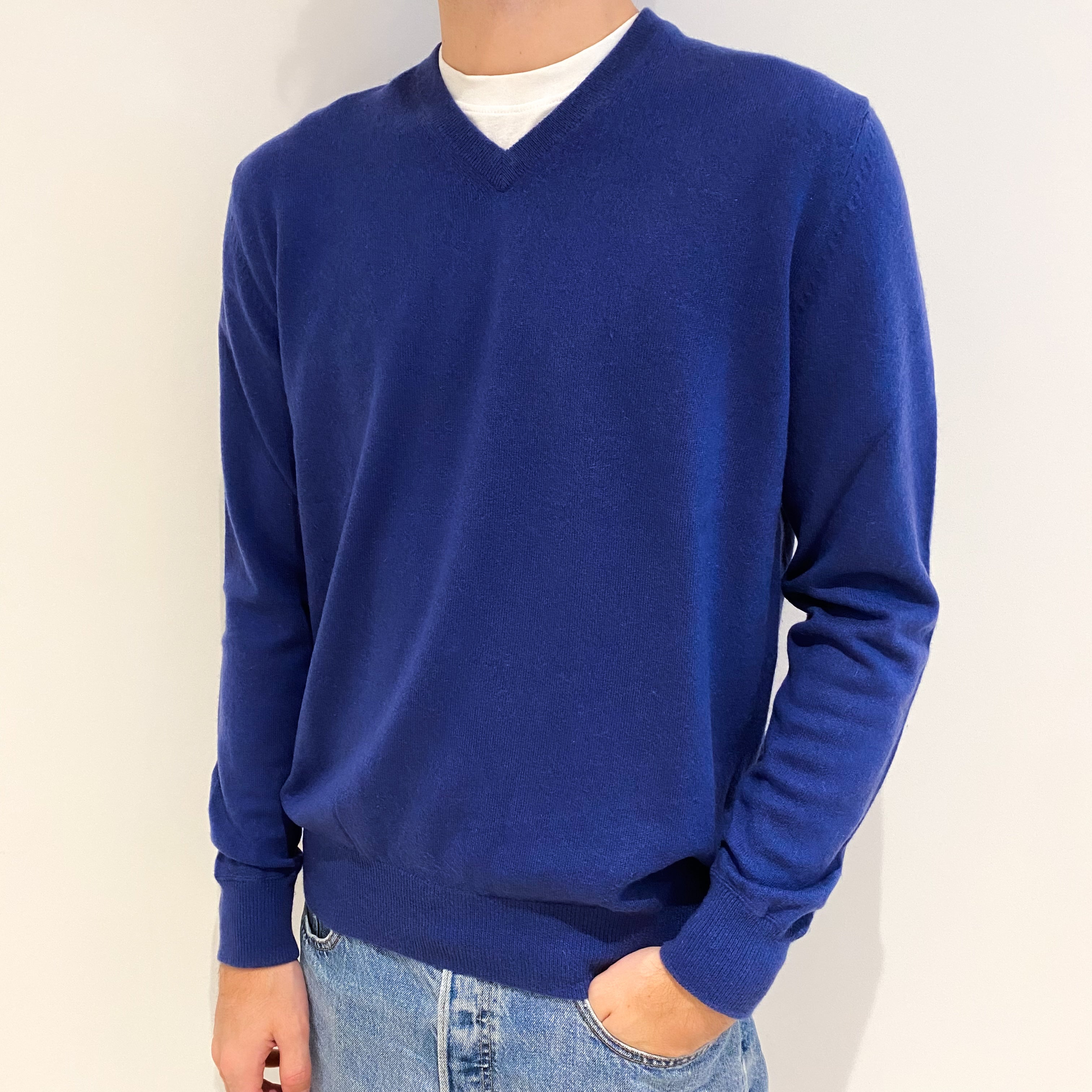 Men's Naval Blue Cashmere V Neck Jumper Large