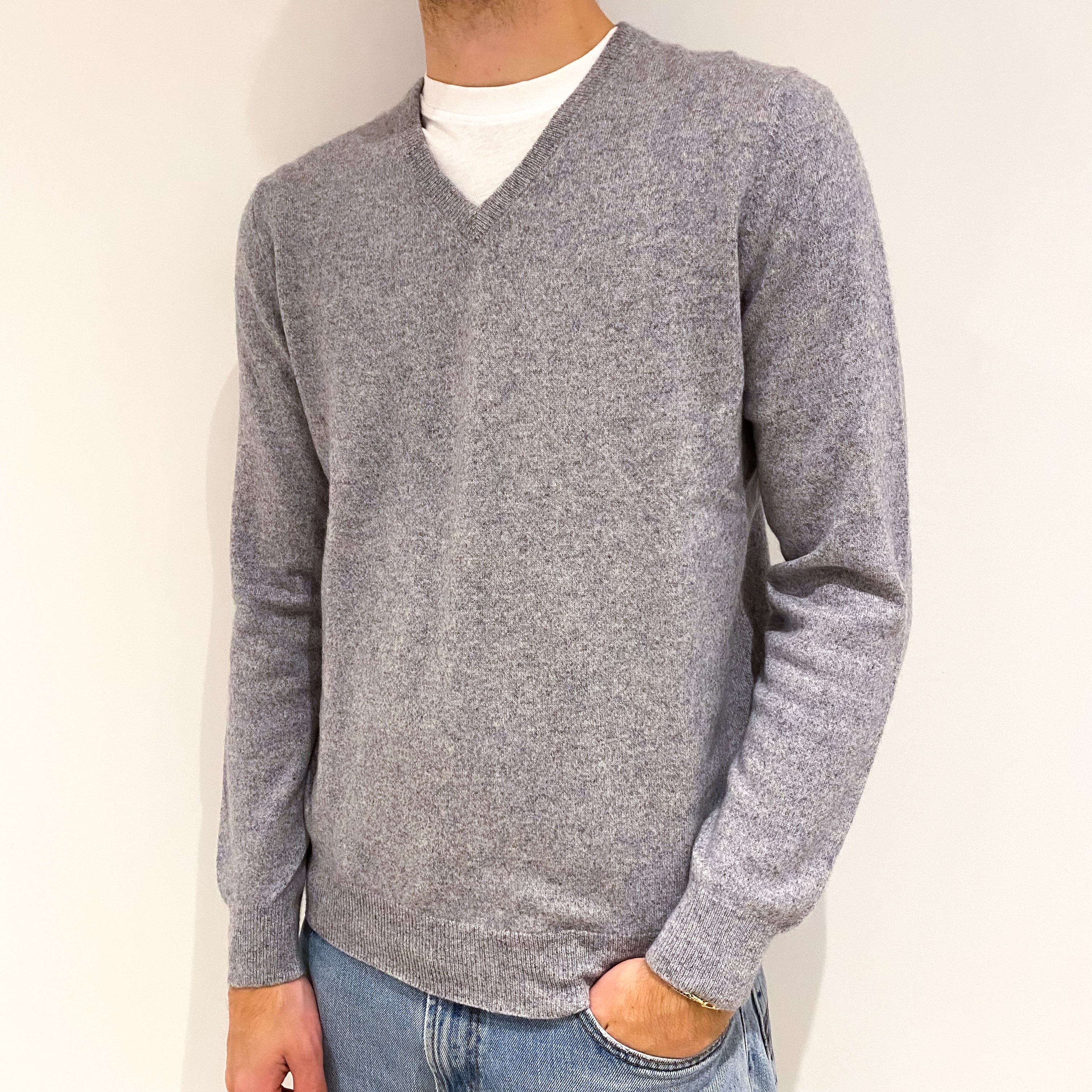 Men's Smoke Grey Cashmere V-Neck Jumper Large