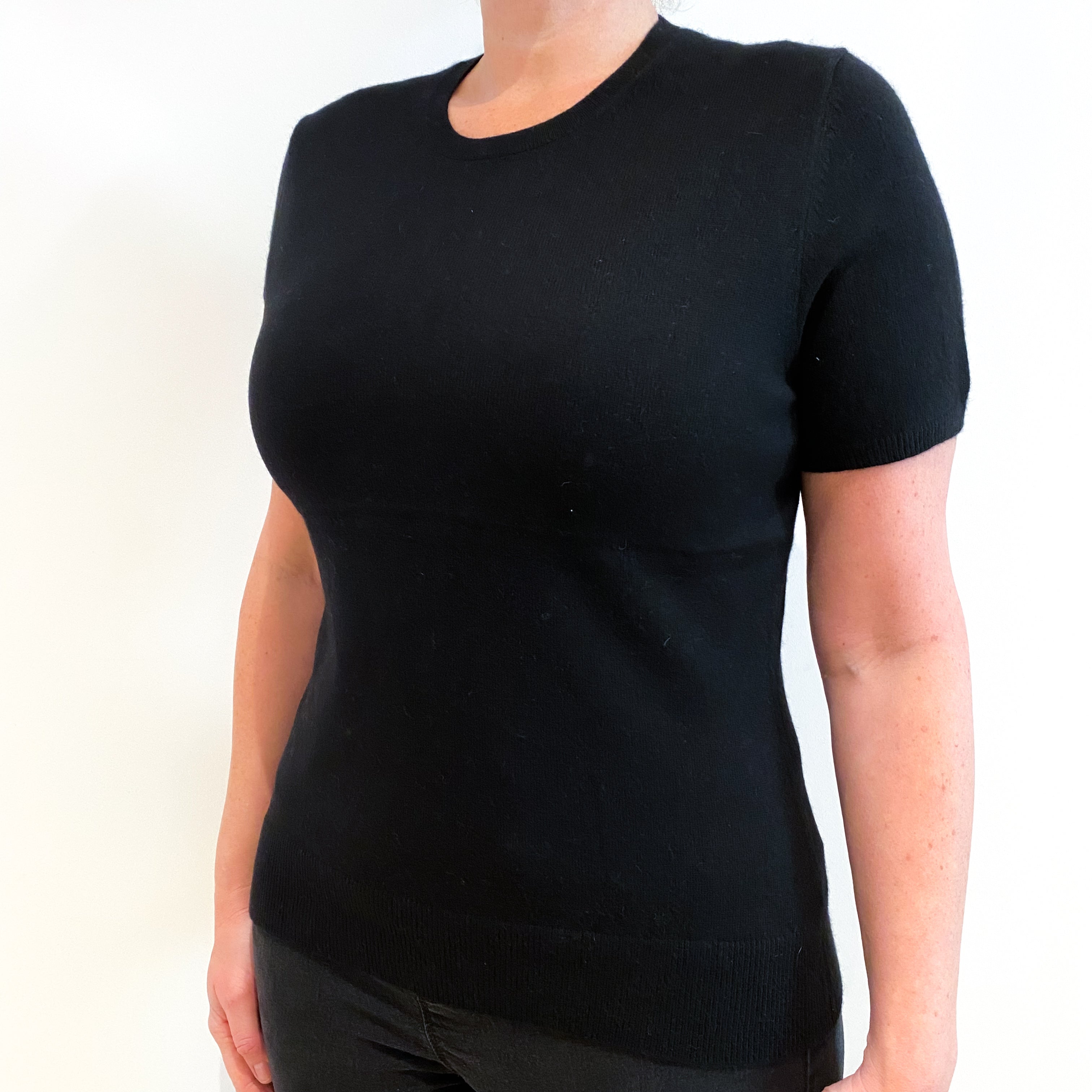 Black Cashmere Short Sleeved Jumper Large