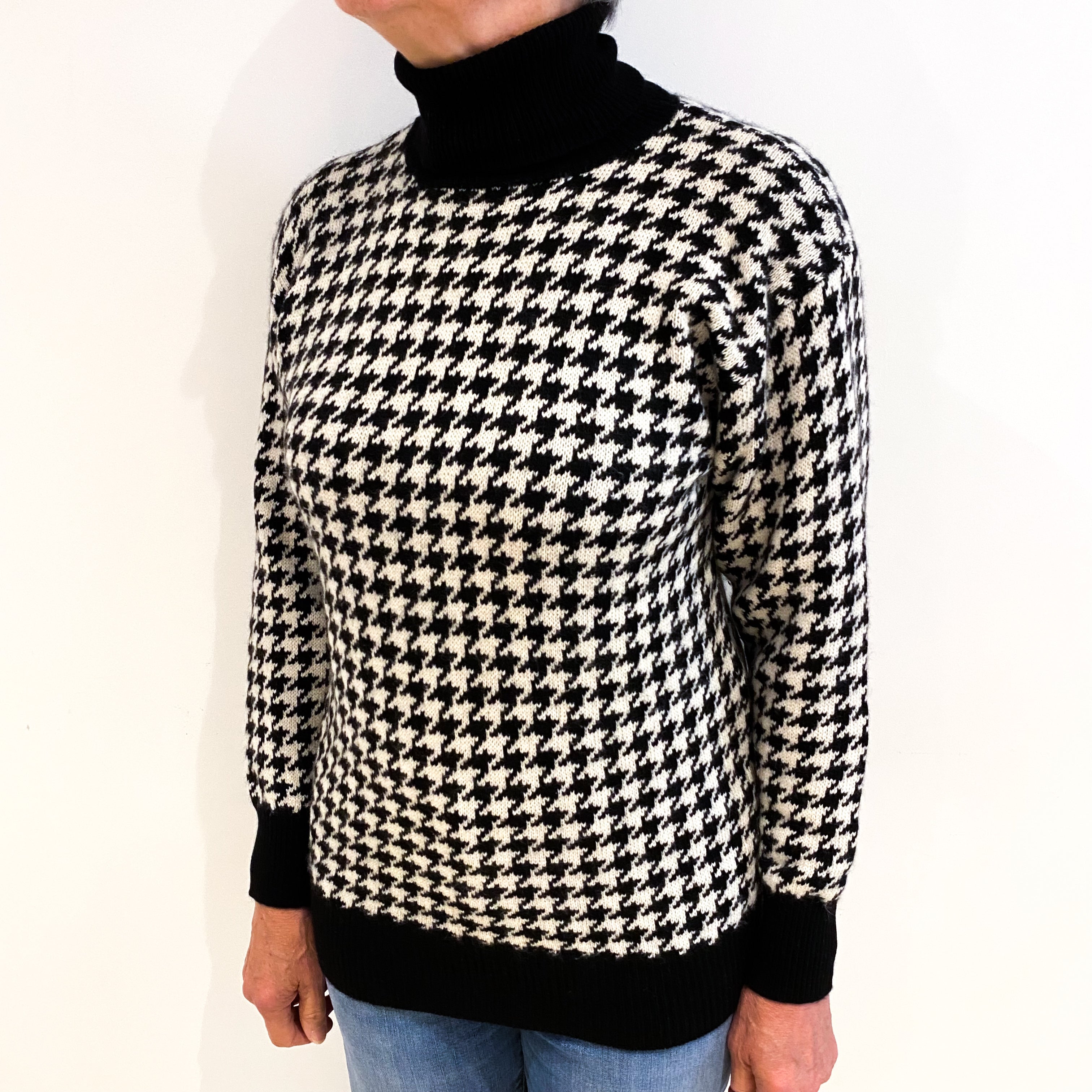 Black Dogtooth Cashmere Polo Neck Jumper Medium