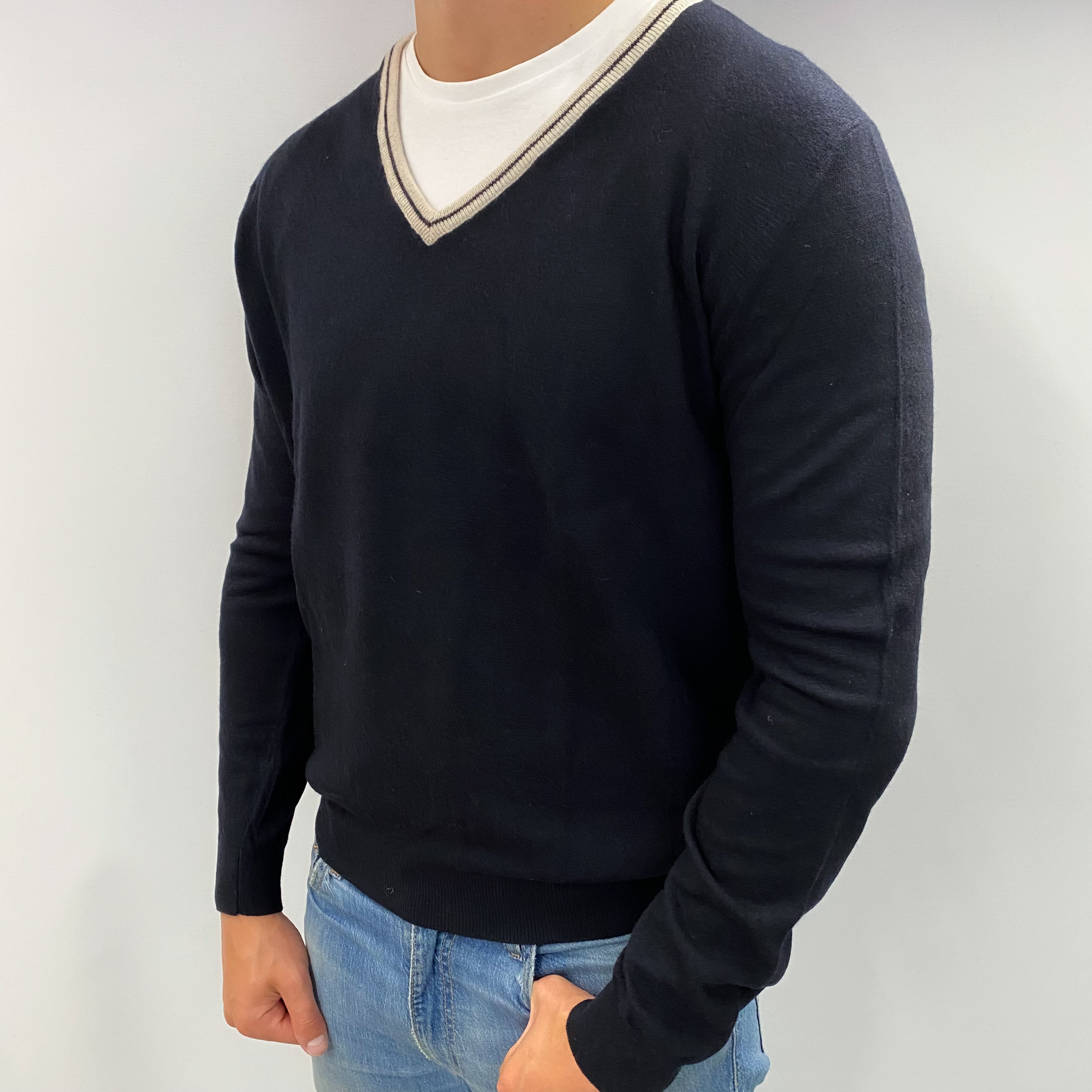 Men's Italian Dark Navy Cashmere V Neck Jumper XL