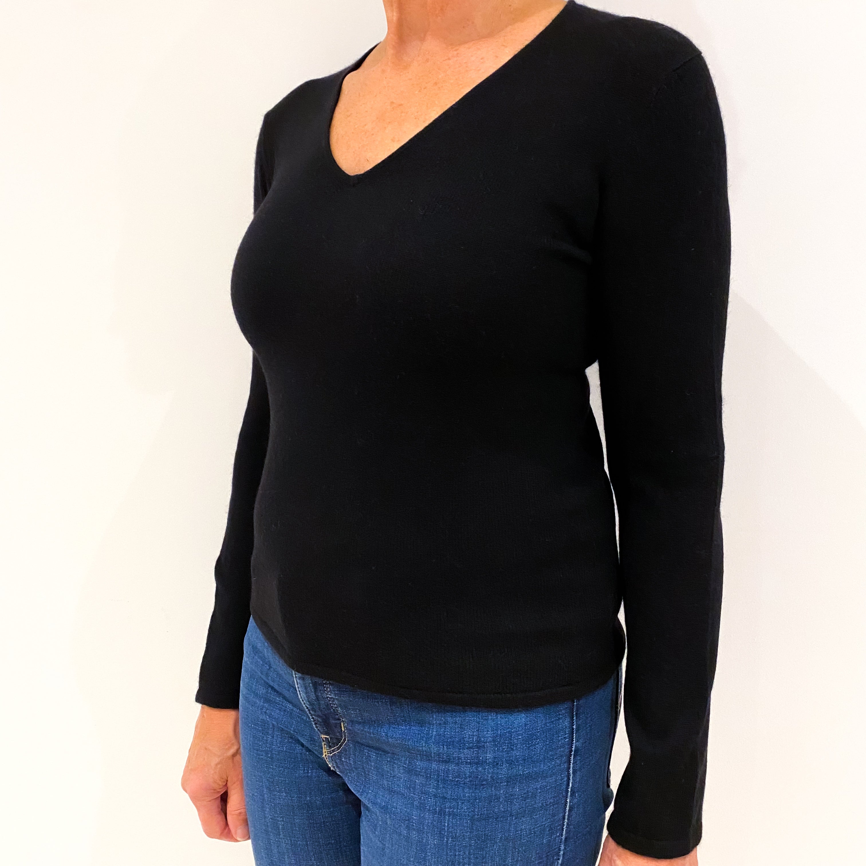 Black Cashmere V-Neck Jumper Medium