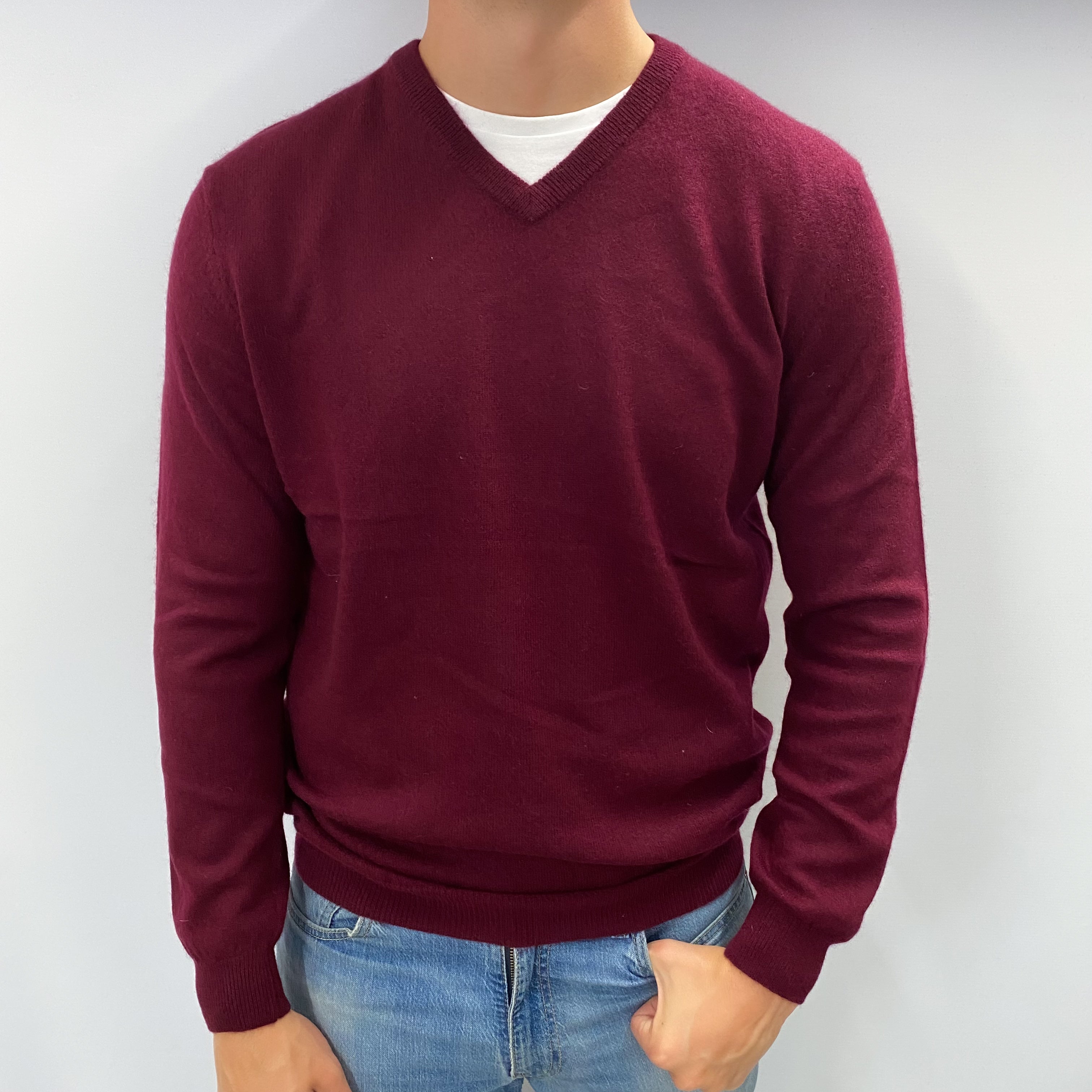 Men's Mulberry Purple Cashmere V Neck Jumper XL