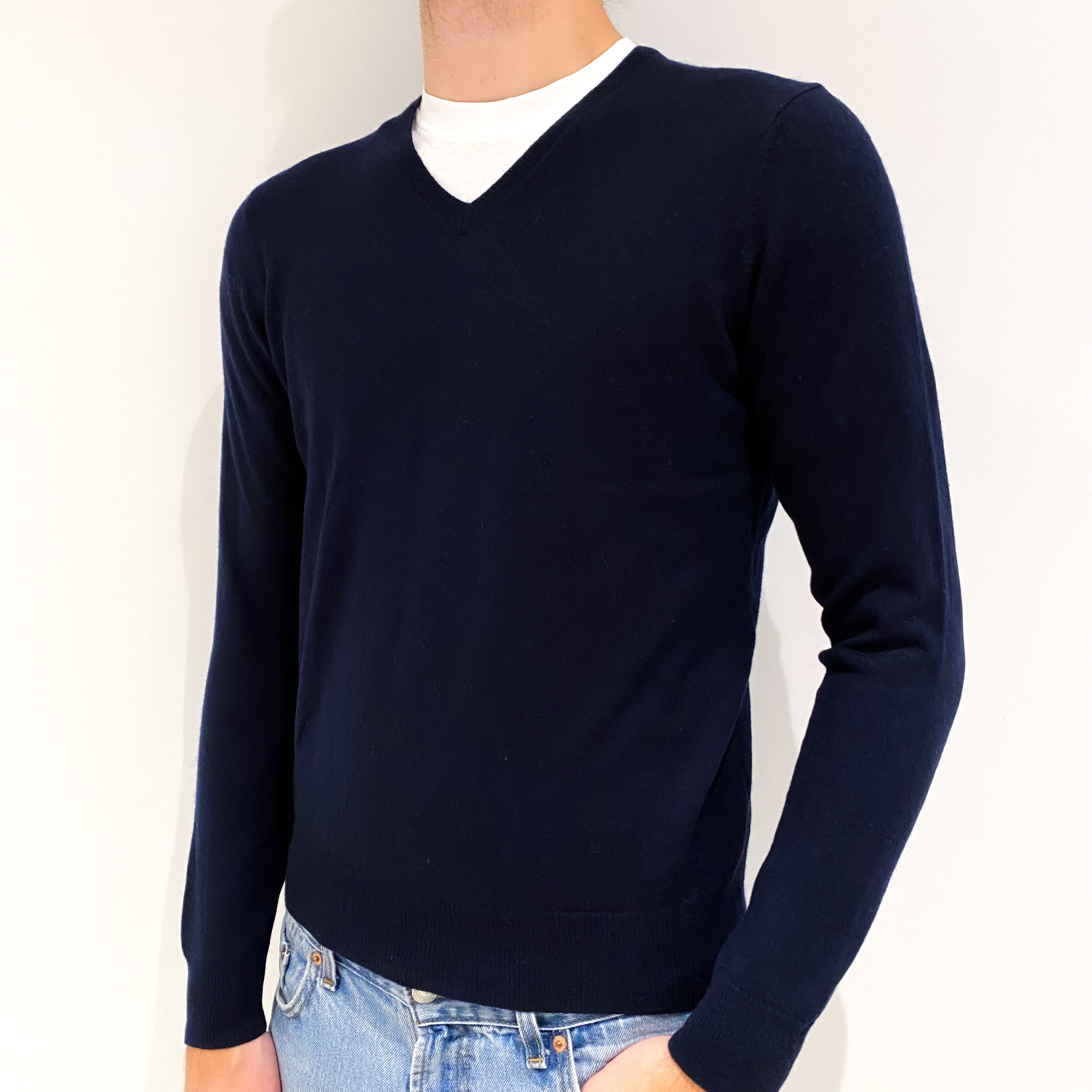Men's Navy Blue Cashmere V-Neck Jumper Medium