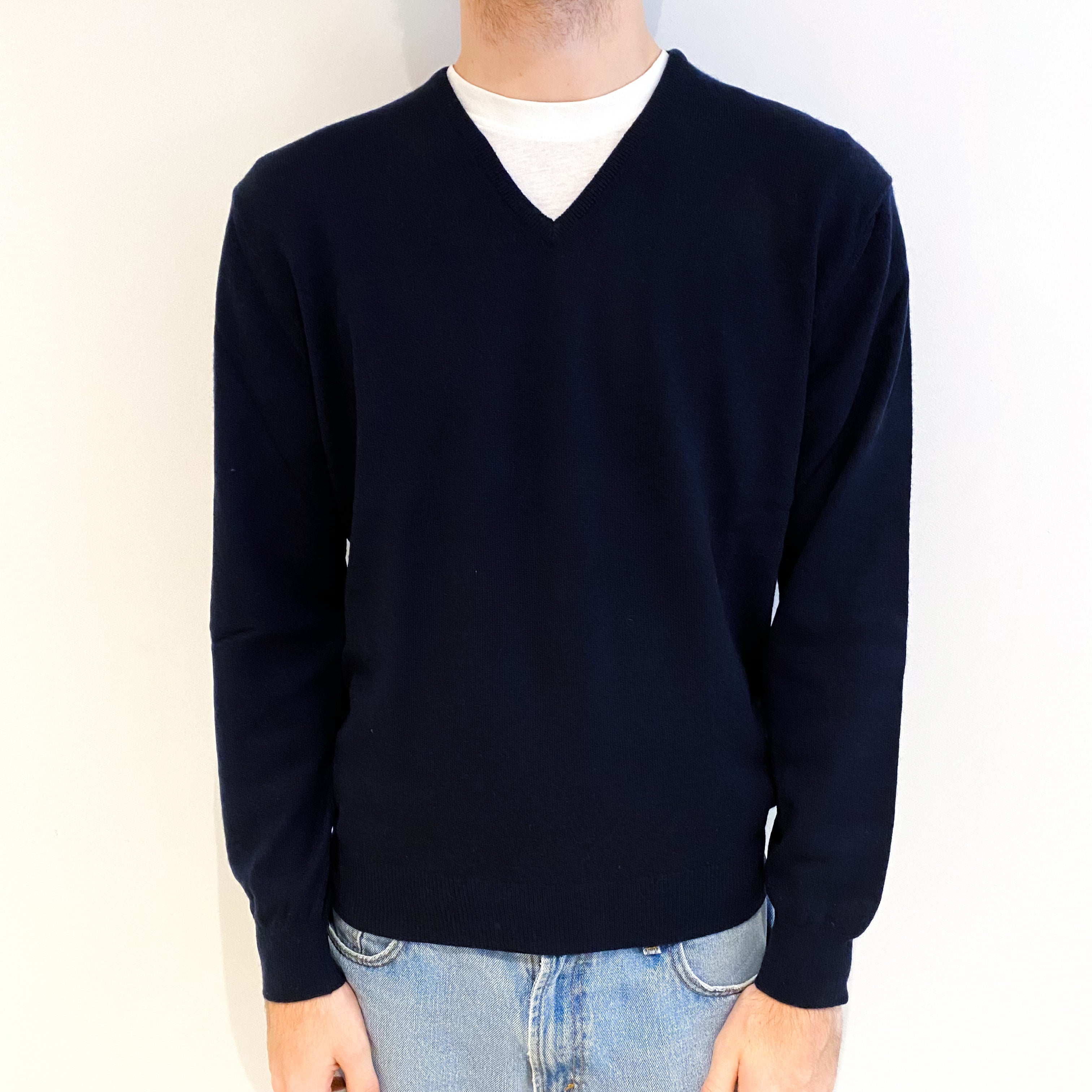 Men's Dark Navy Cashmere V Neck Jumper Large