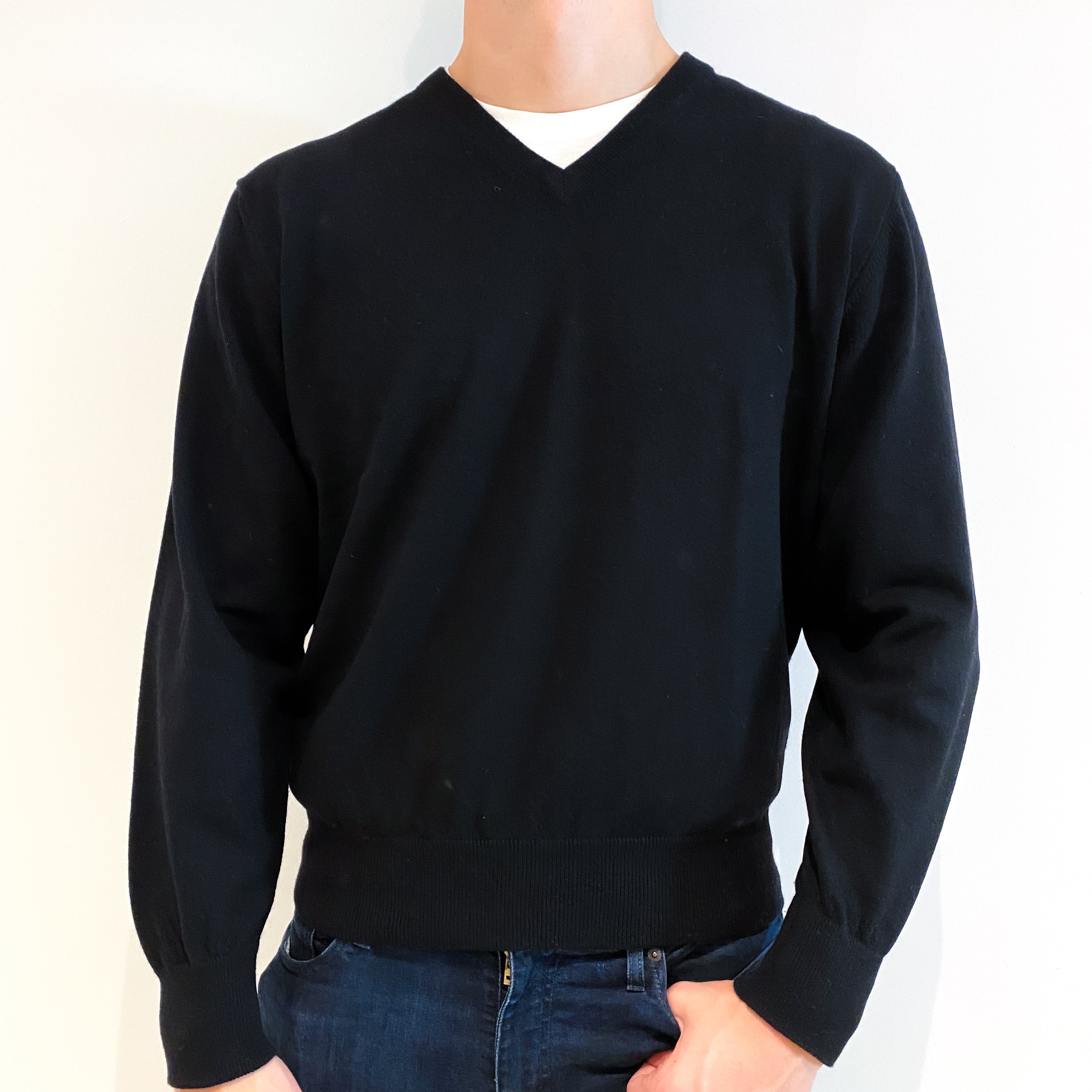 Men's Black Cashmere V-Neck Jumper Extra Large