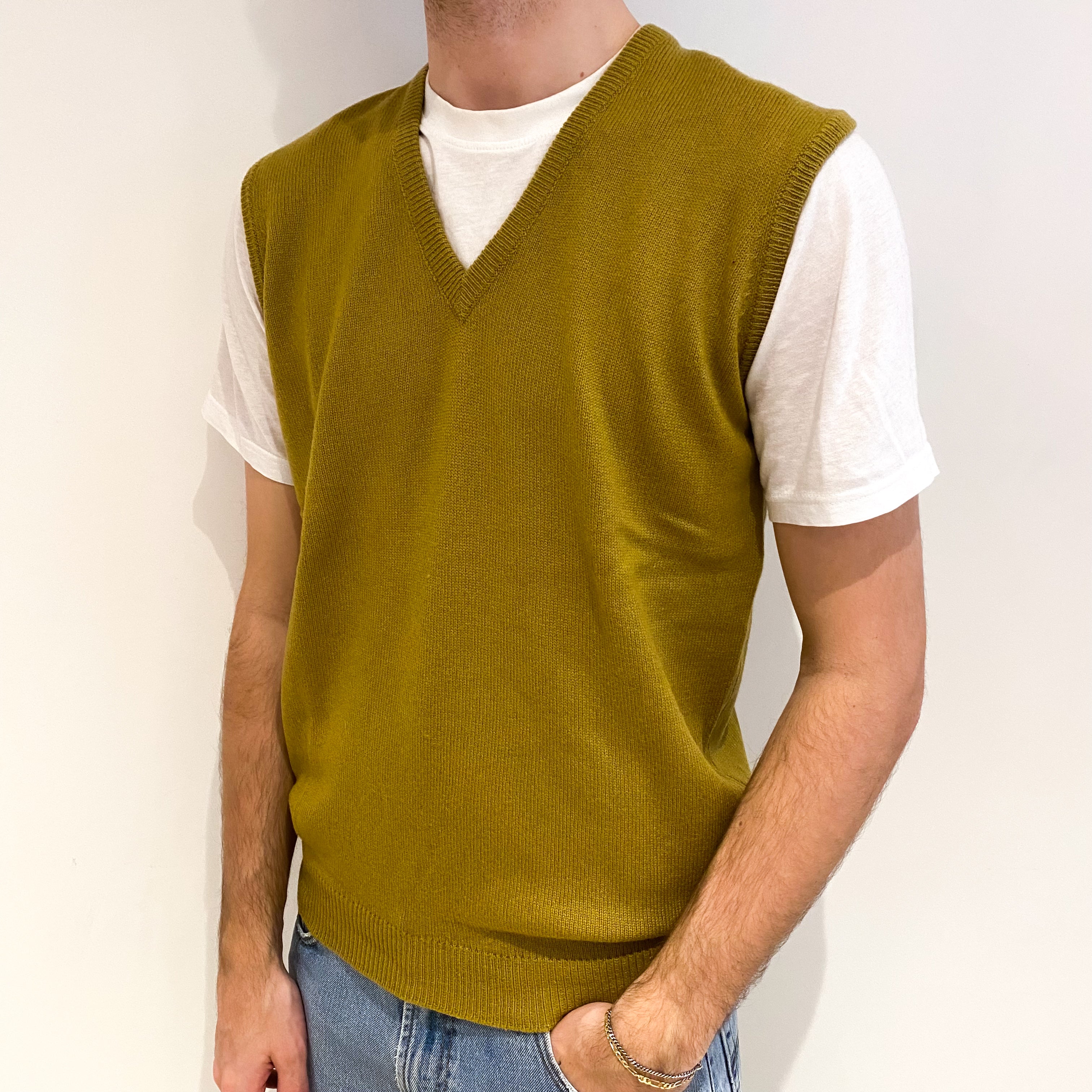 Men's Flaxen Yellow Cashmere V Neck Sleeveless Jumper Medium