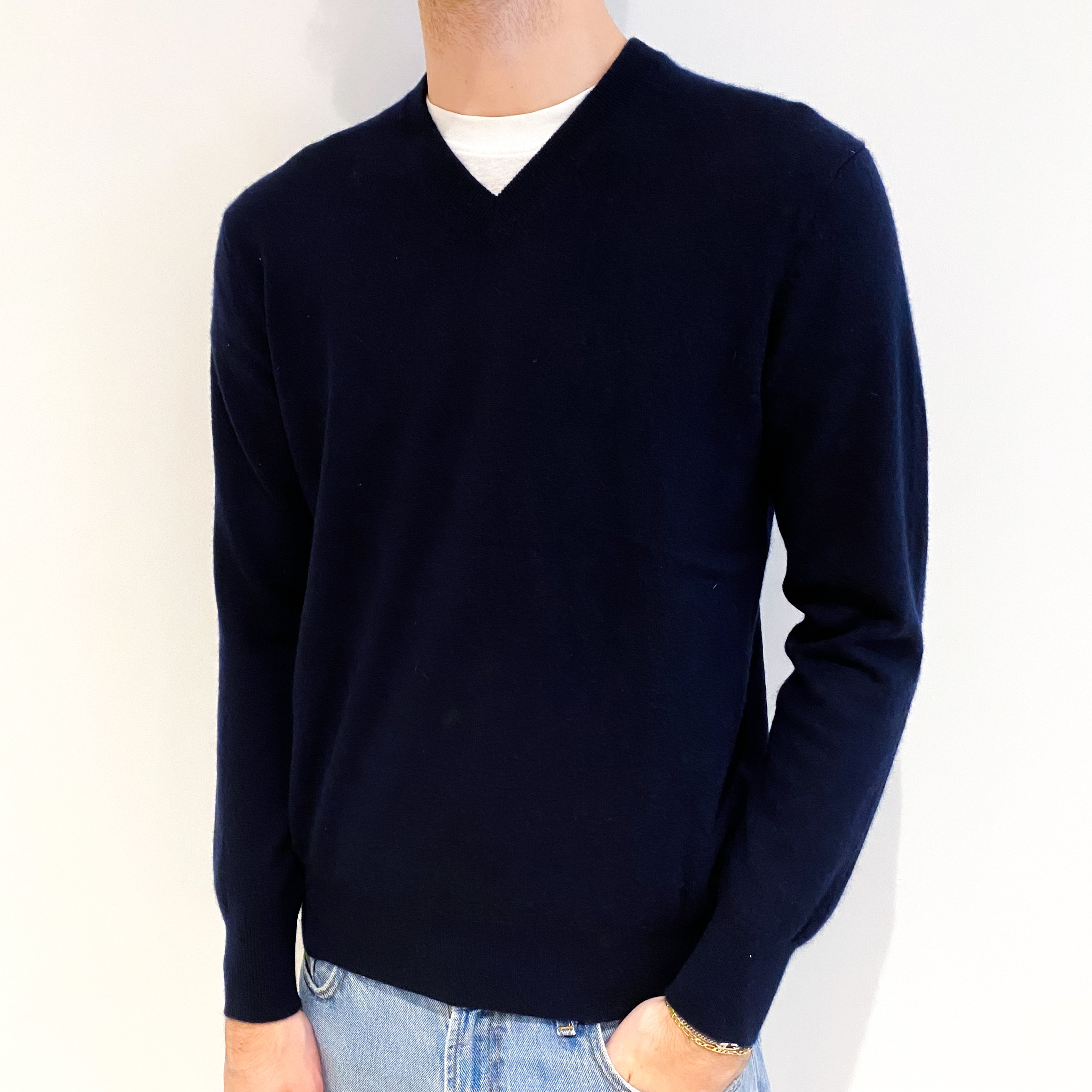 Men's Navy Blue Cashmere V Neck Jumper Medium