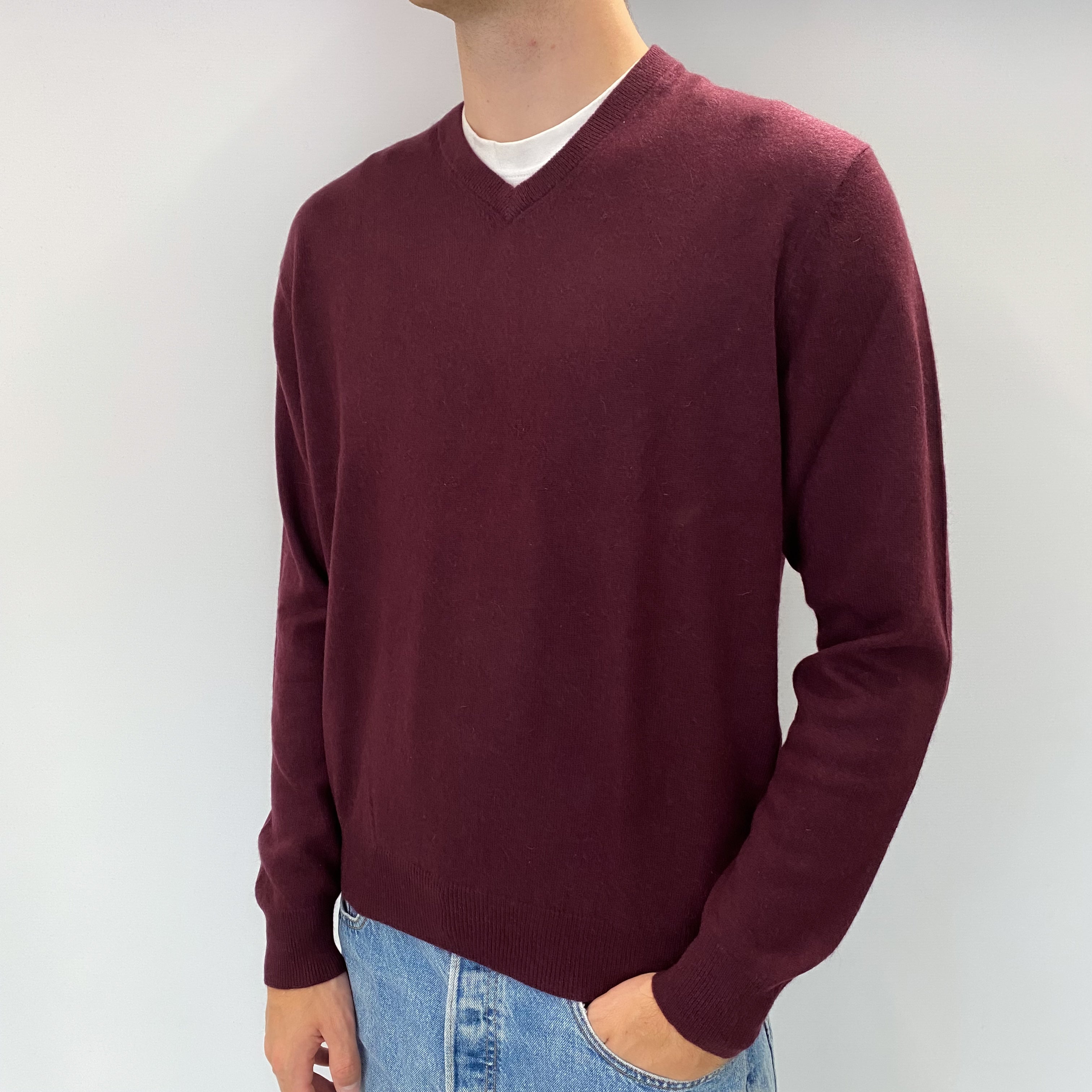 Men's Wine Red Cashmere V Neck Jumper Large