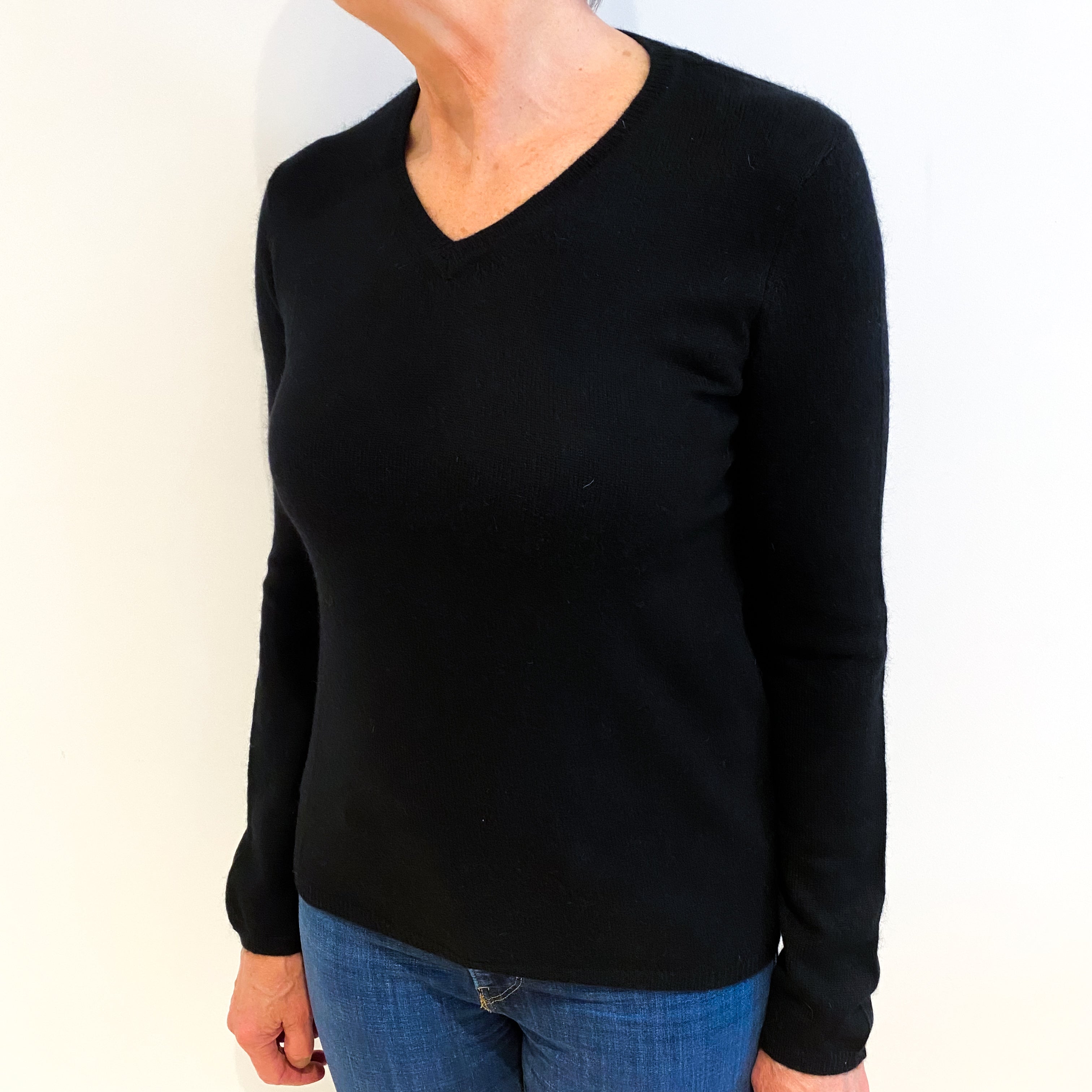 Black Lightweight Cashmere V Neck Jumper Medium