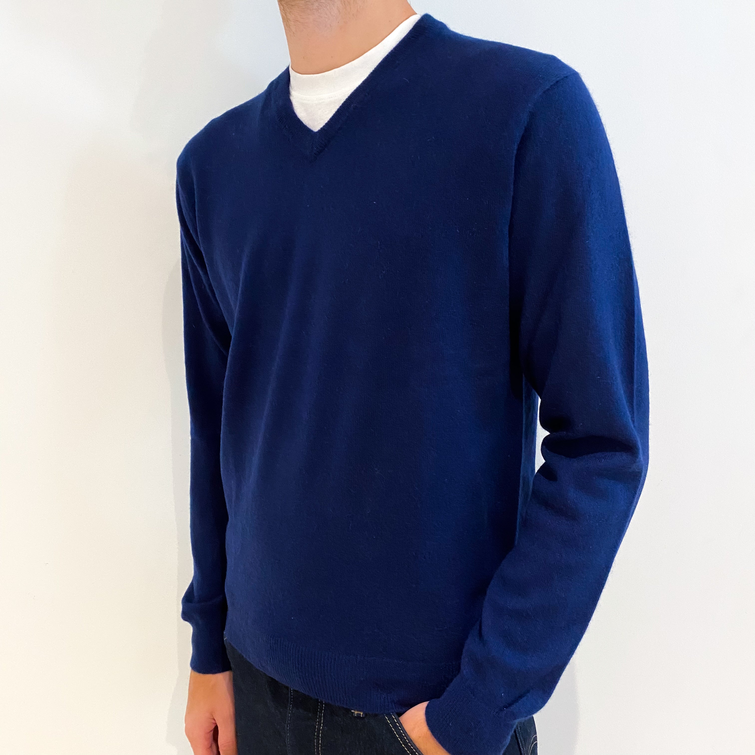 Men's  Midnight Navy Blue Cashmere V-Neck Jumper Medium