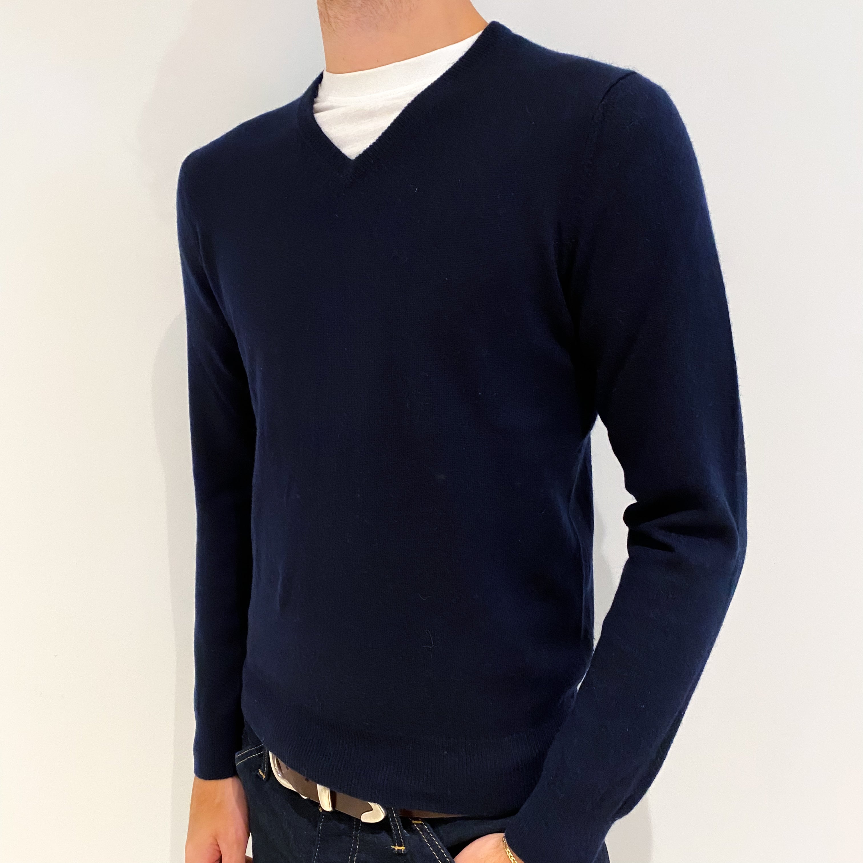 Men's Navy Blue Cashmere V-Neck Jumper Medium