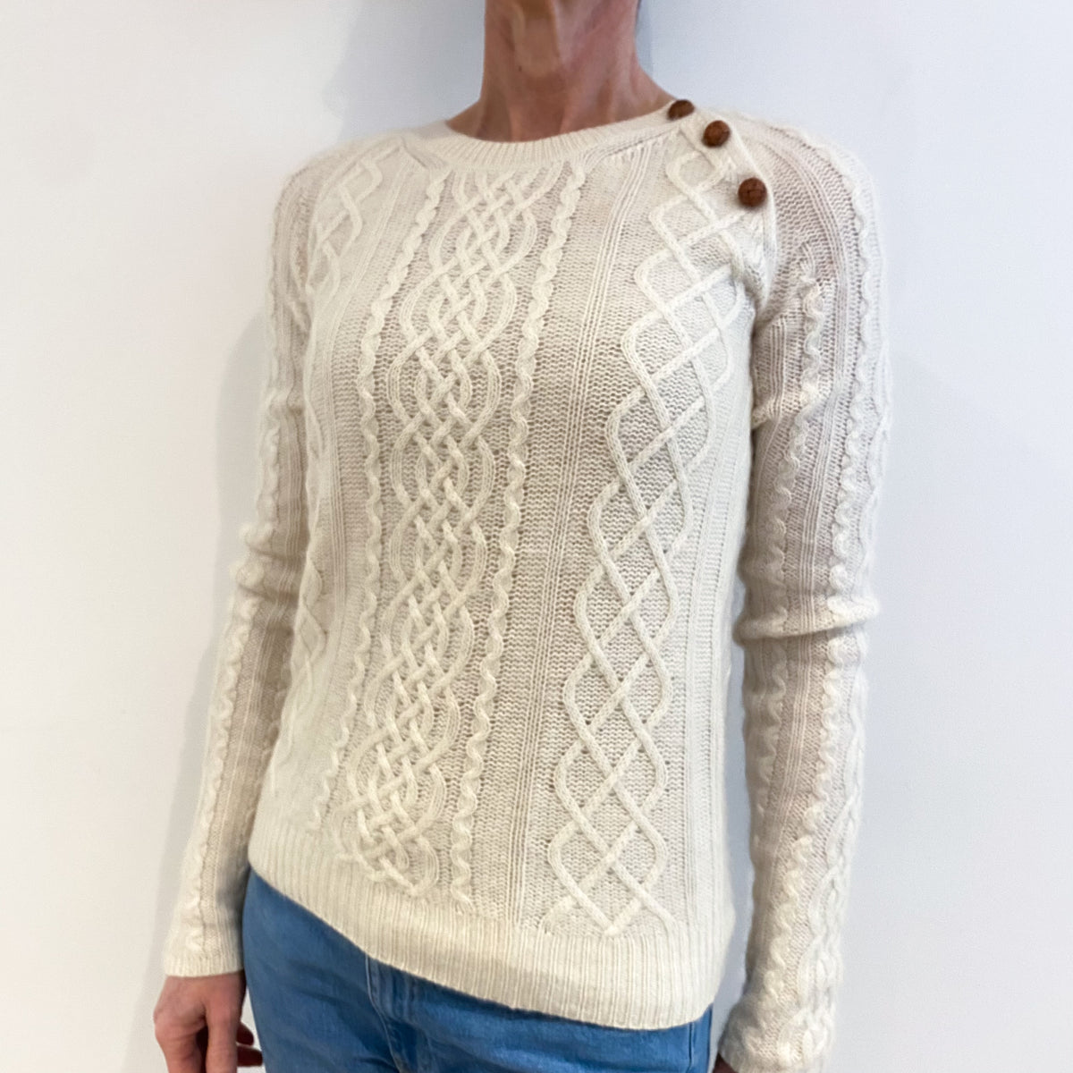 Theory Vanilla Cream Cashmere Crew Neck Jumper Small