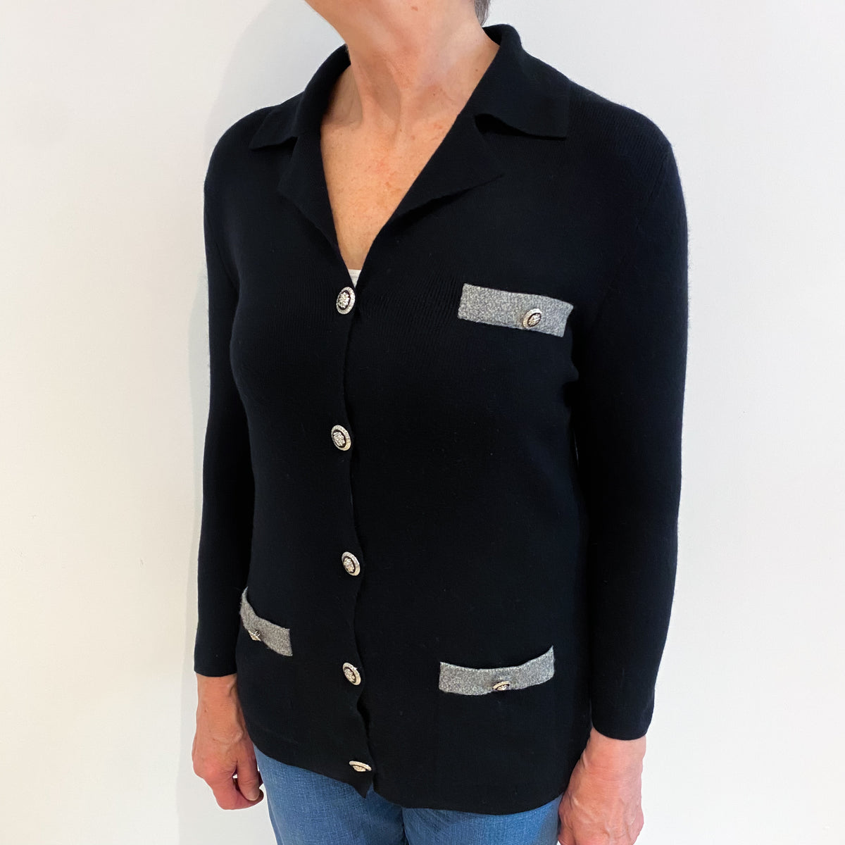 Black Heavy Knit Cashmere Collared Cardigan with Pockets Medium