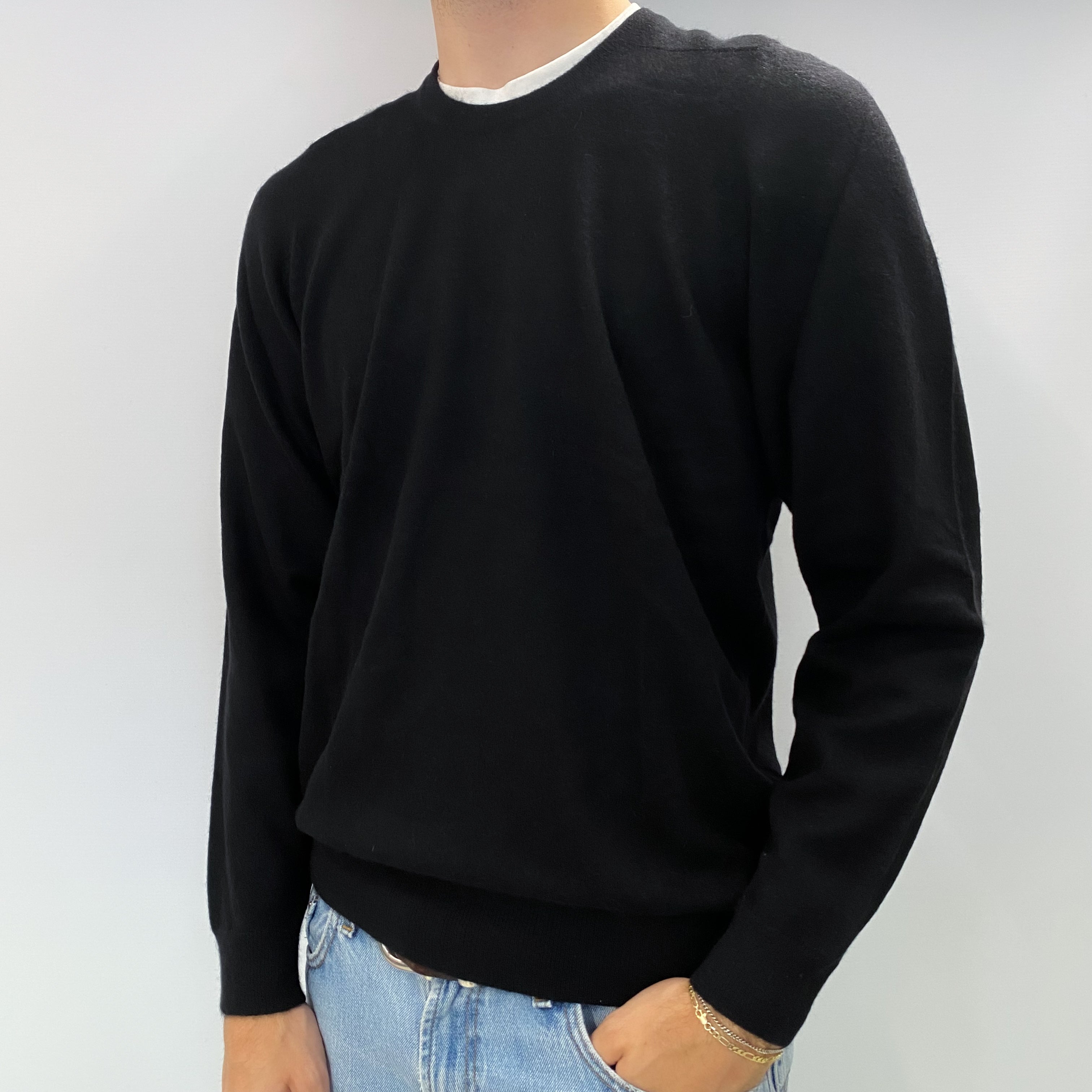 Men's Black Cashmere Crew Neck Jumper Large