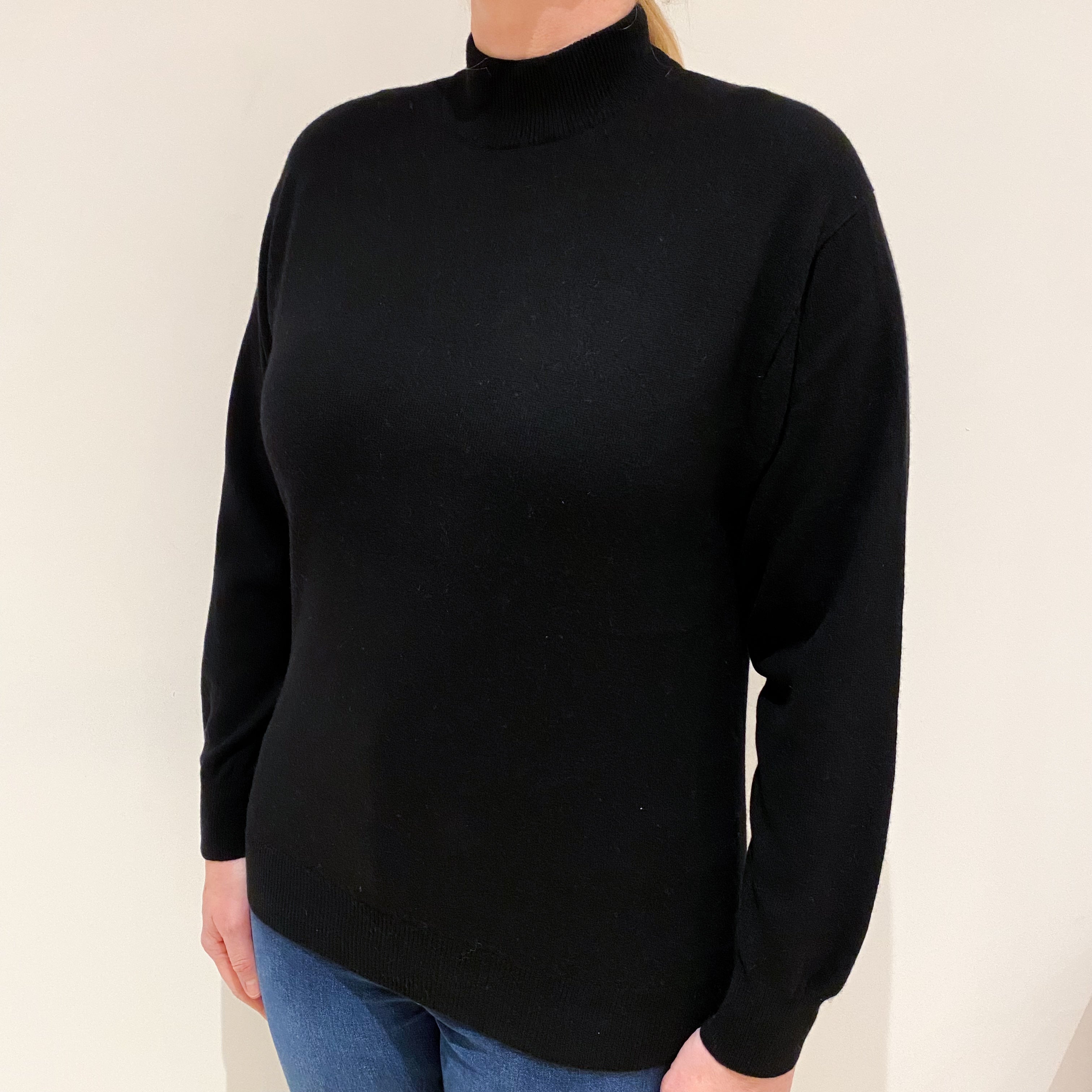 Black Cashmere Turtle Neck Jumper Large